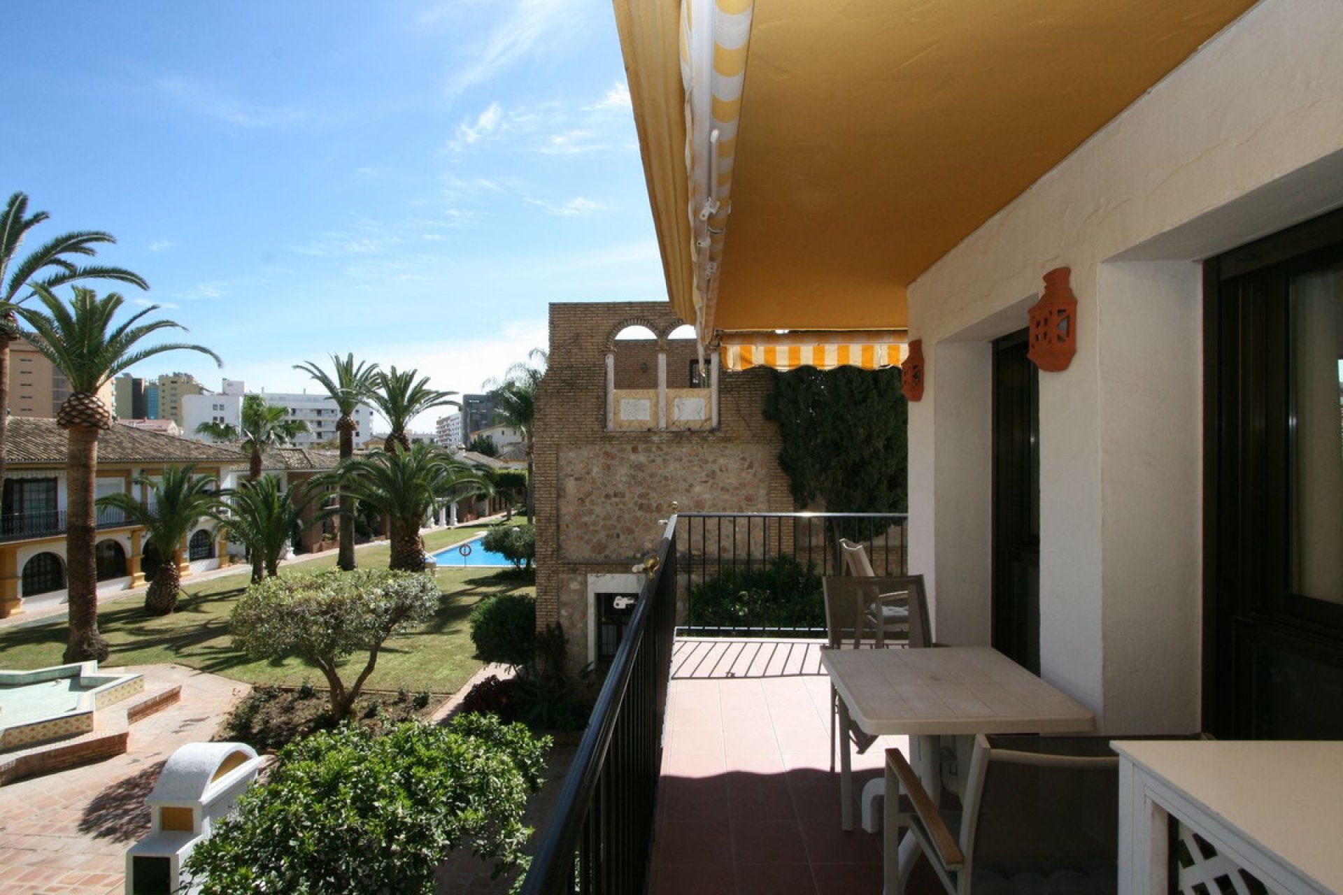 Resale - Apartment - Middle Floor Apartment - Fuengirola - Fuengirola Centro