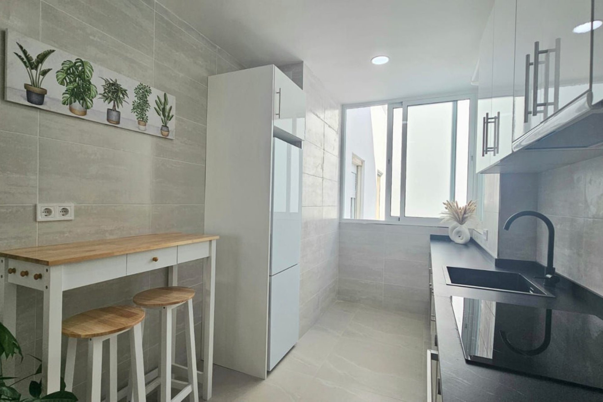 Resale - Apartment - Middle Floor Apartment - Fuengirola - Fuengirola Centro