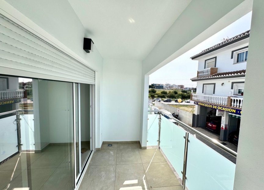 Resale - Apartment - Middle Floor Apartment - Fuengirola - Fuengirola Centro