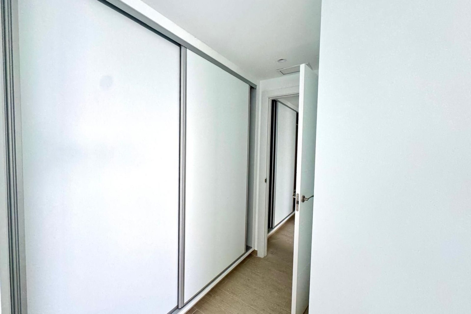 Resale - Apartment - Middle Floor Apartment - Fuengirola - Fuengirola Centro