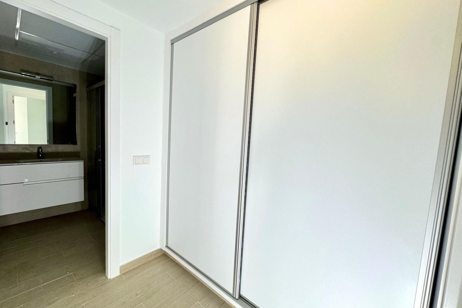 Resale - Apartment - Middle Floor Apartment - Fuengirola - Fuengirola Centro