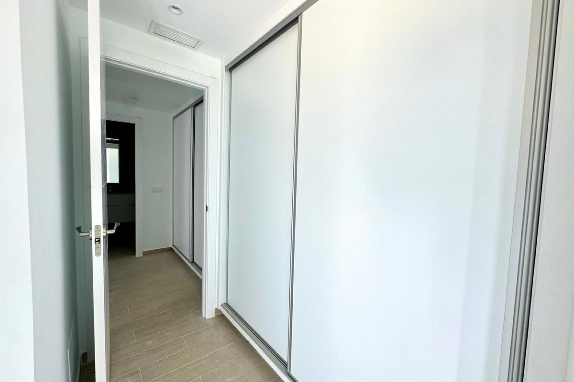 Resale - Apartment - Middle Floor Apartment - Fuengirola - Fuengirola Centro