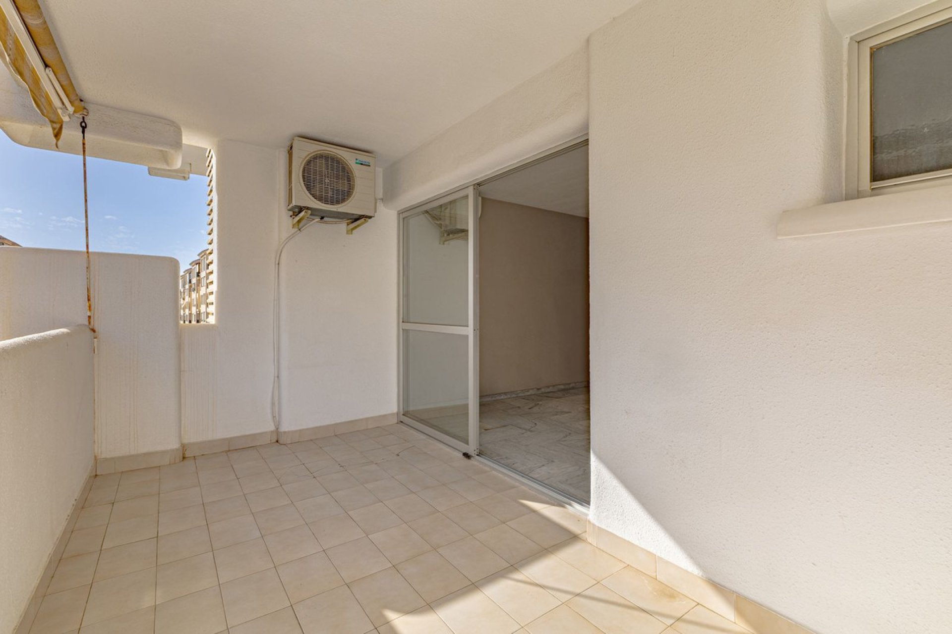 Resale - Apartment - Middle Floor Apartment - Fuengirola - Fuengirola Centro