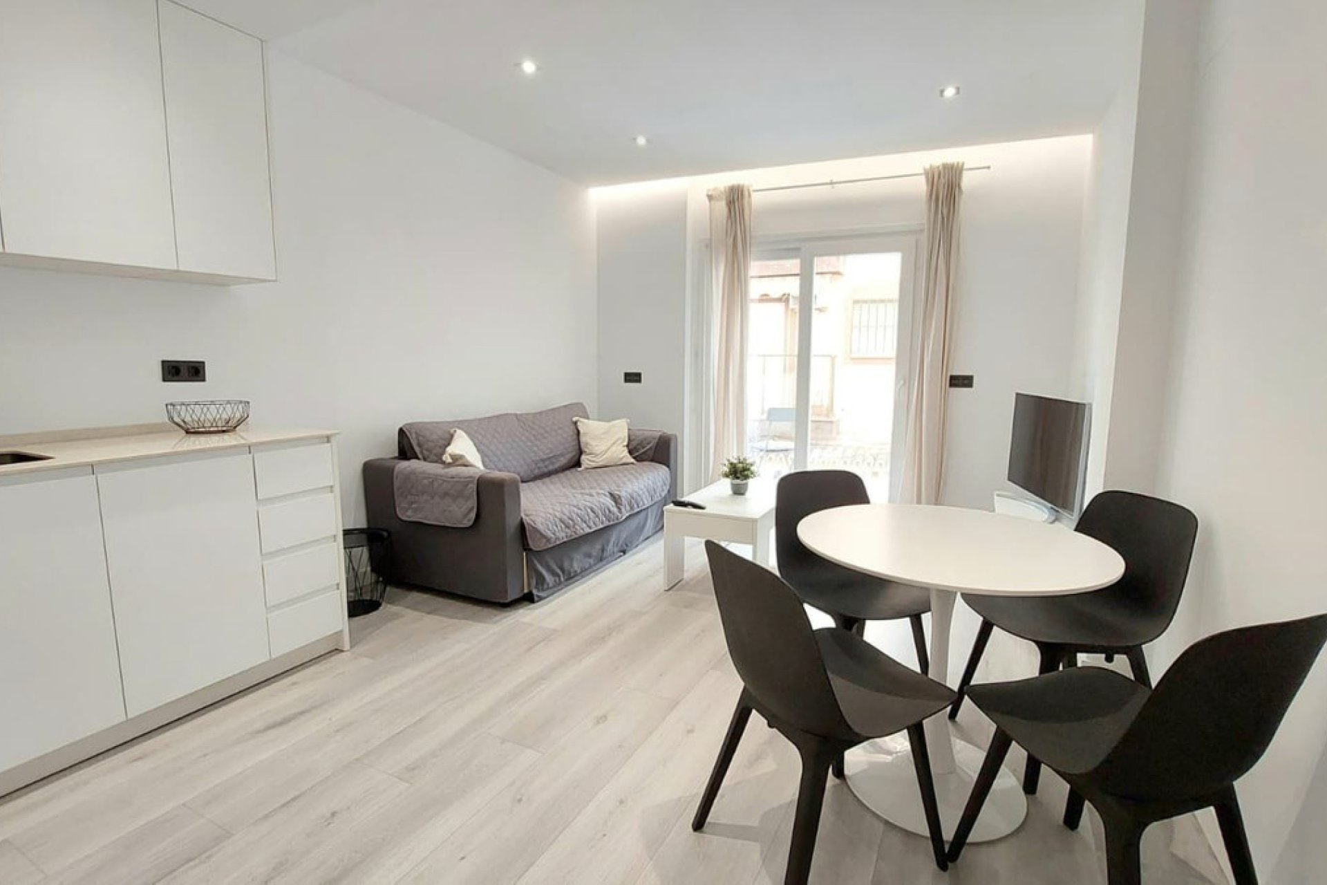 Resale - Apartment - Middle Floor Apartment - Fuengirola - Fuengirola Centro