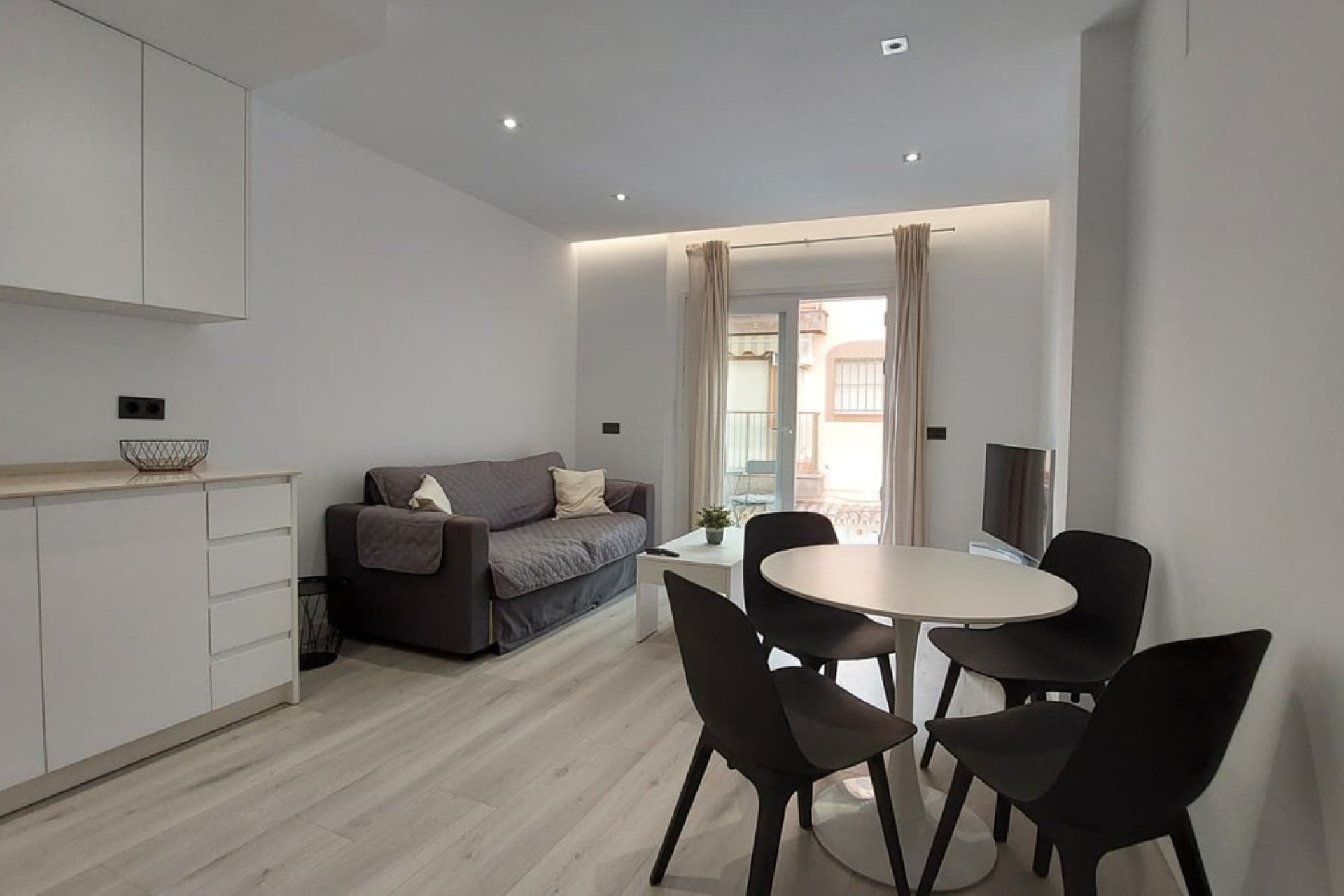 Resale - Apartment - Middle Floor Apartment - Fuengirola - Fuengirola Centro