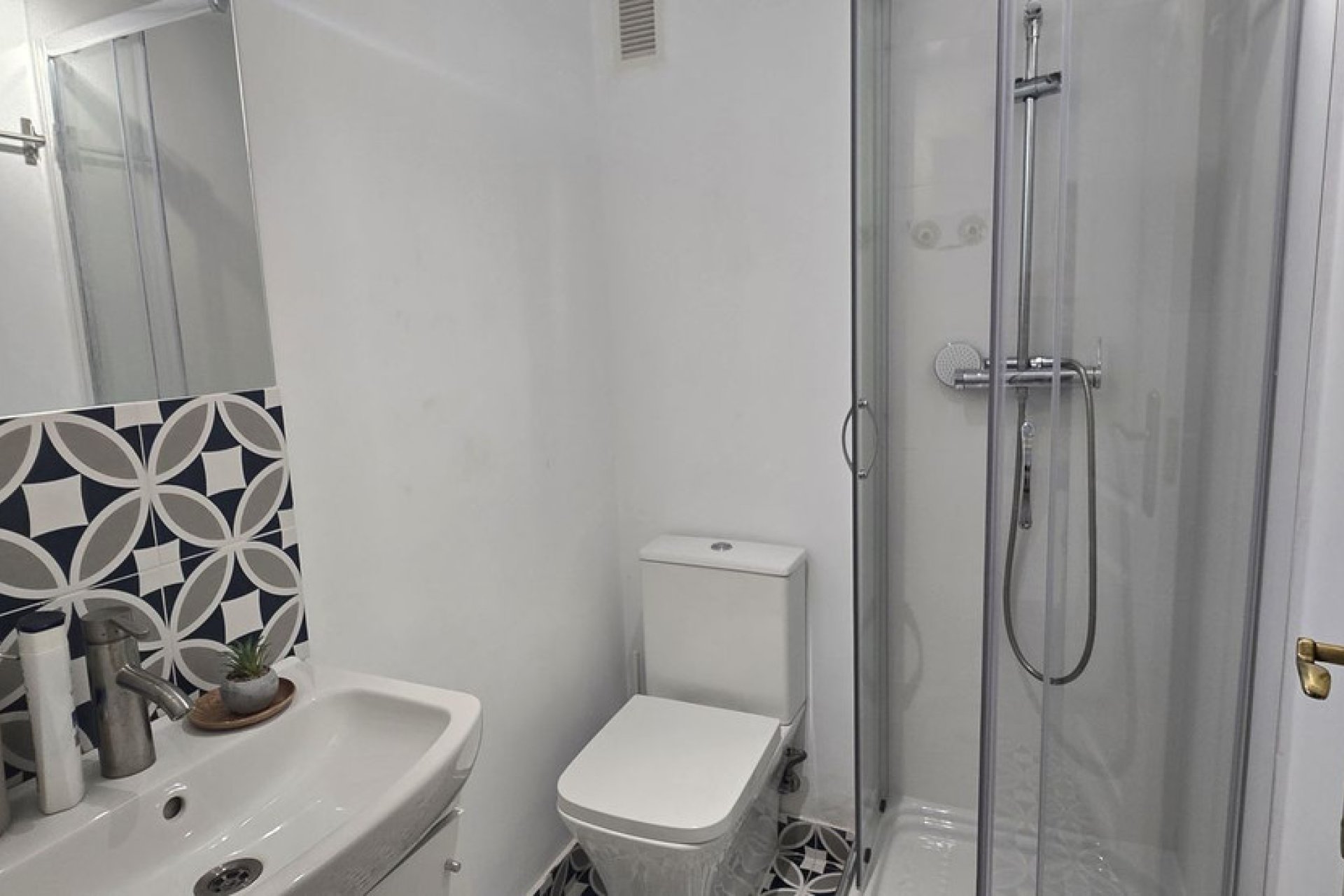 Resale - Apartment - Middle Floor Apartment - Fuengirola - Fuengirola Centro