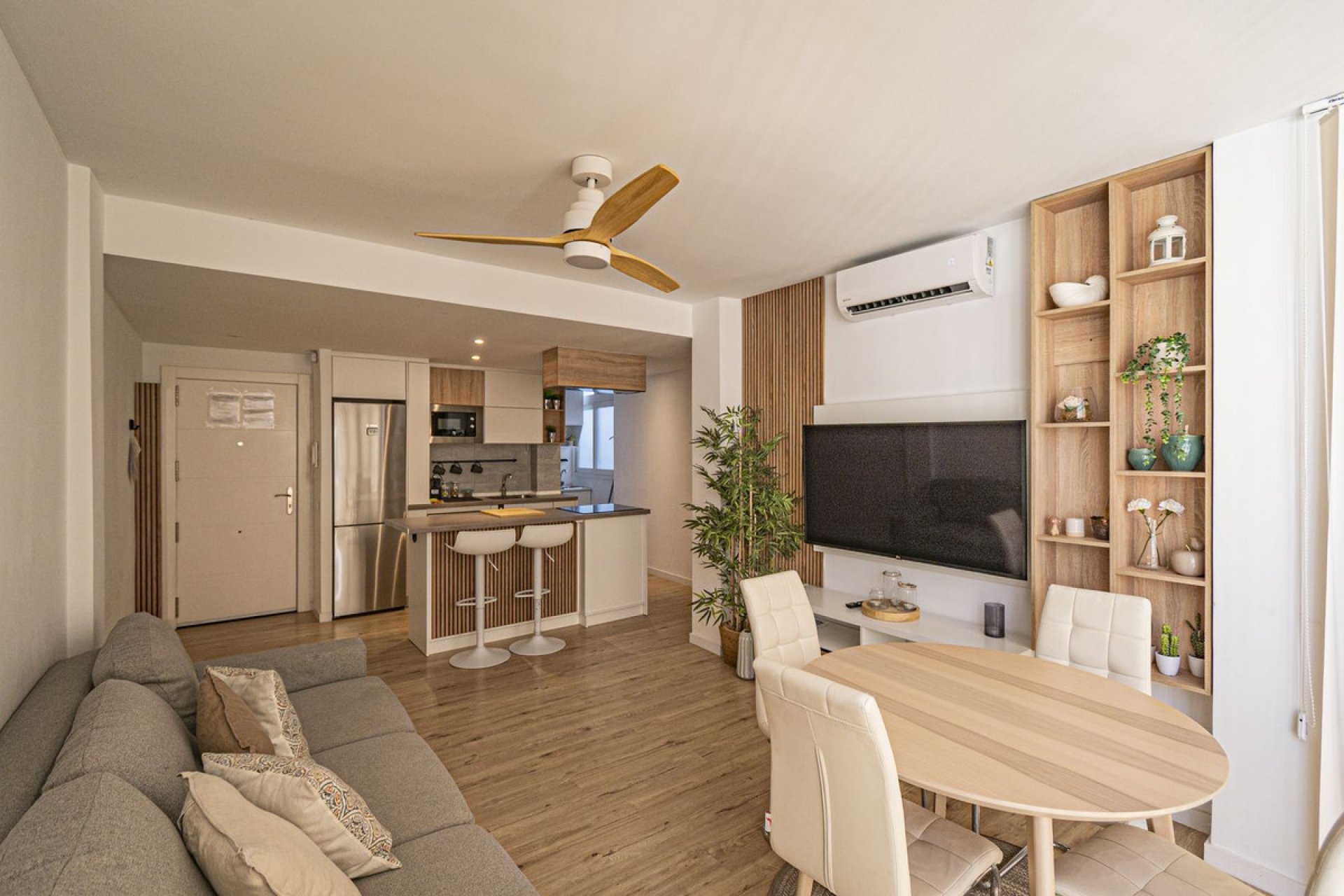 Resale - Apartment - Middle Floor Apartment - Fuengirola - Fuengirola Centro