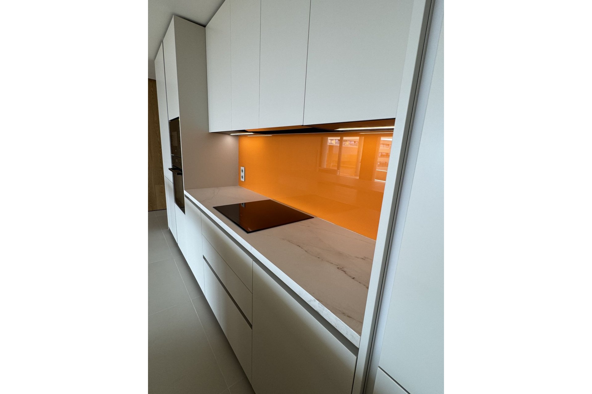 Resale - Apartment - Middle Floor Apartment - Fuengirola - Fuengirola Centro