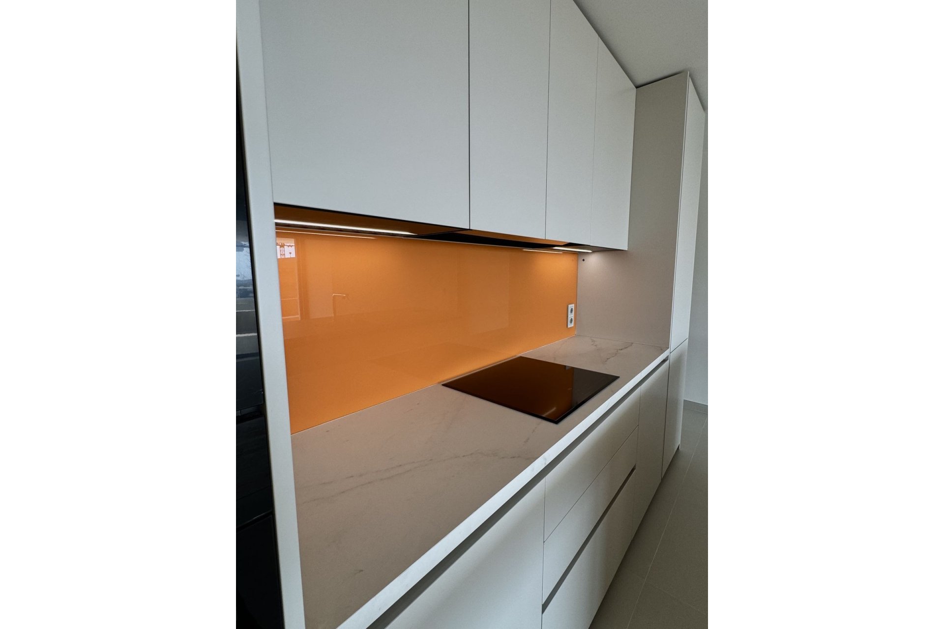 Resale - Apartment - Middle Floor Apartment - Fuengirola - Fuengirola Centro