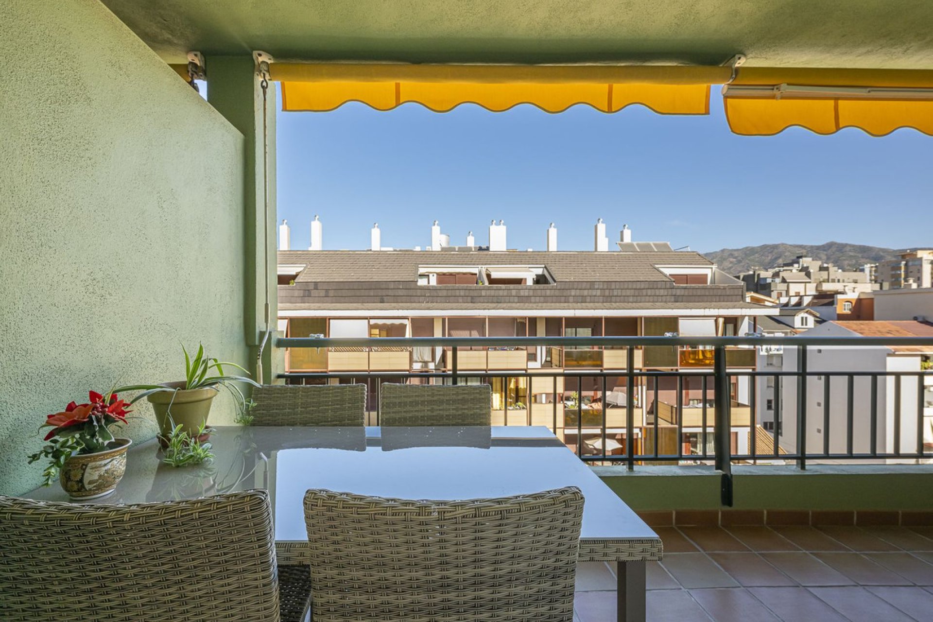 Resale - Apartment - Middle Floor Apartment - Fuengirola - Fuengirola Centro