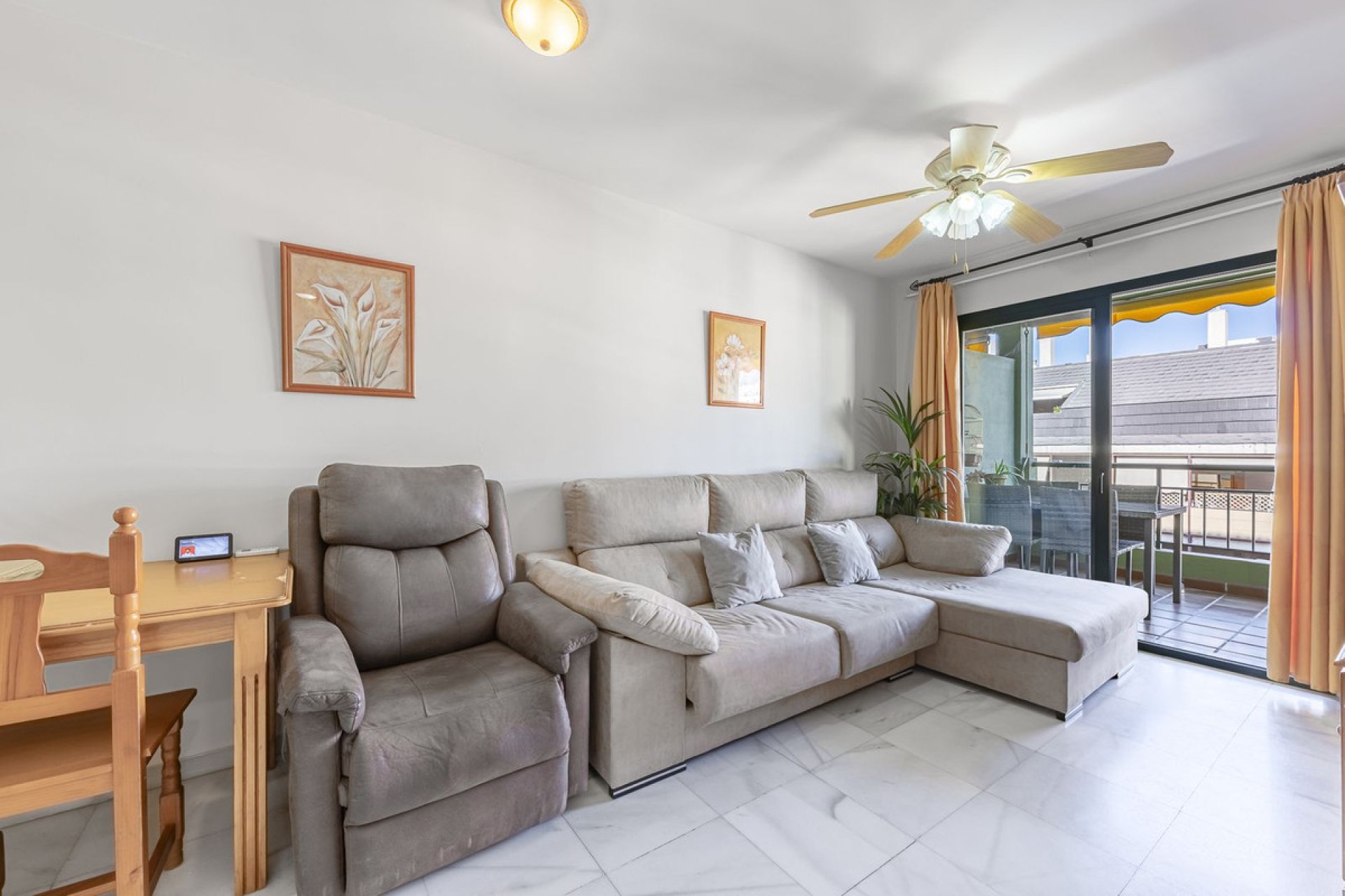 Resale - Apartment - Middle Floor Apartment - Fuengirola - Fuengirola Centro