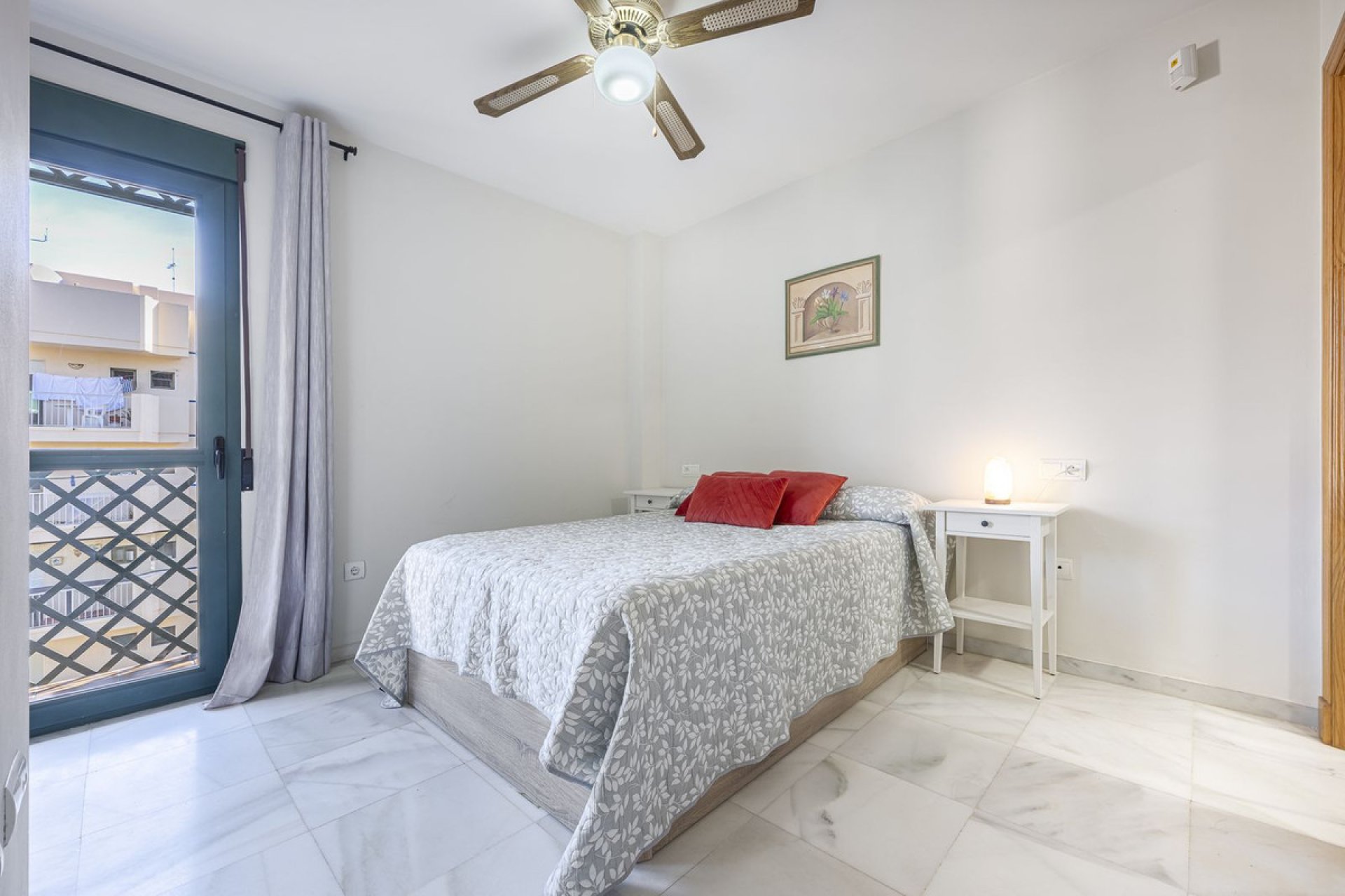 Resale - Apartment - Middle Floor Apartment - Fuengirola - Fuengirola Centro