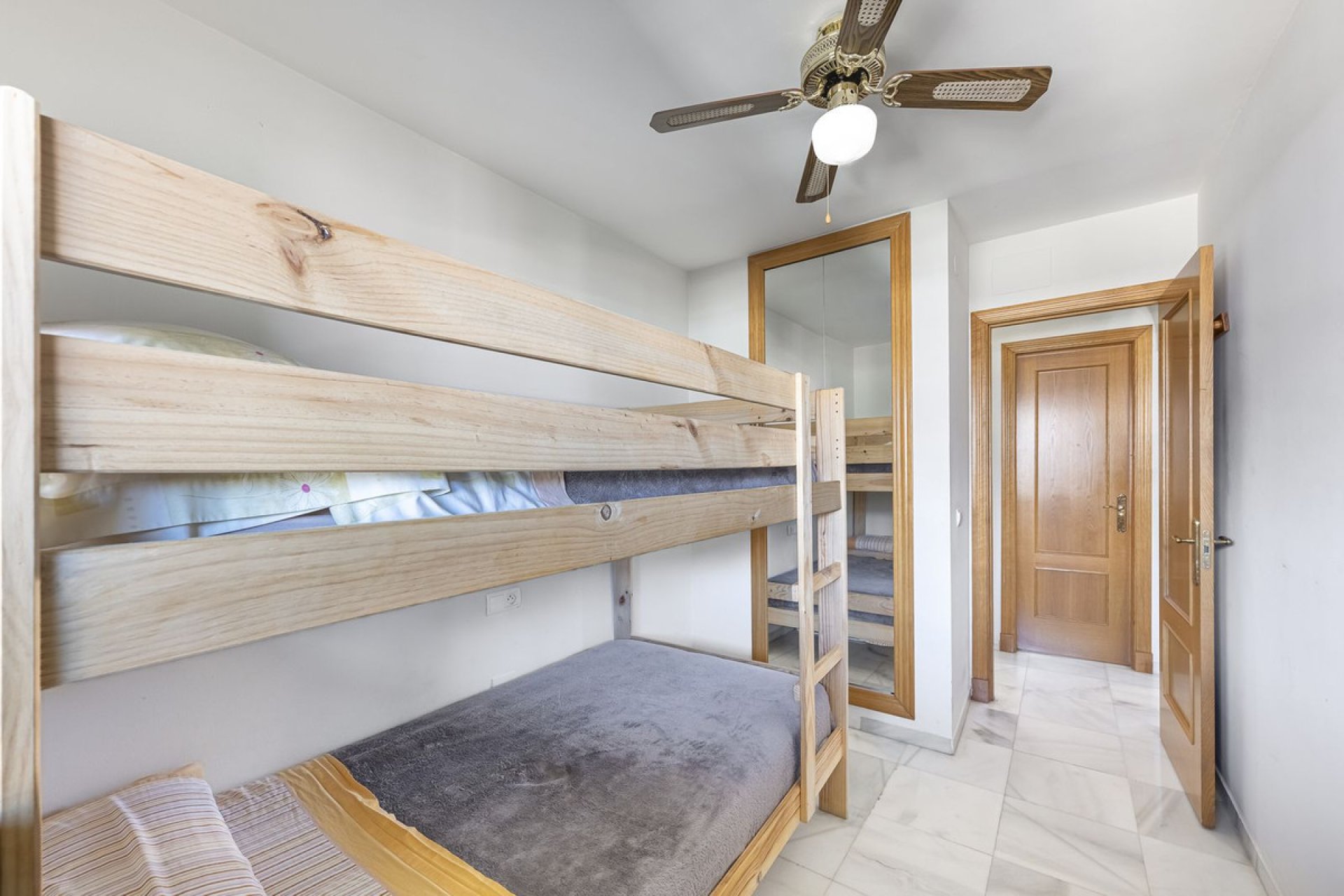 Resale - Apartment - Middle Floor Apartment - Fuengirola - Fuengirola Centro