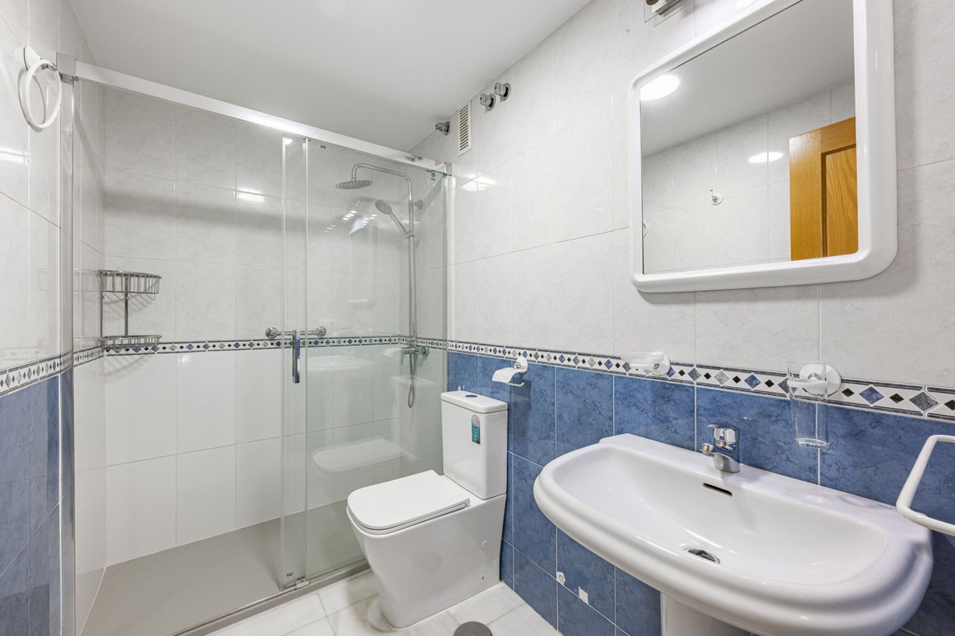 Resale - Apartment - Middle Floor Apartment - Fuengirola - Fuengirola Centro