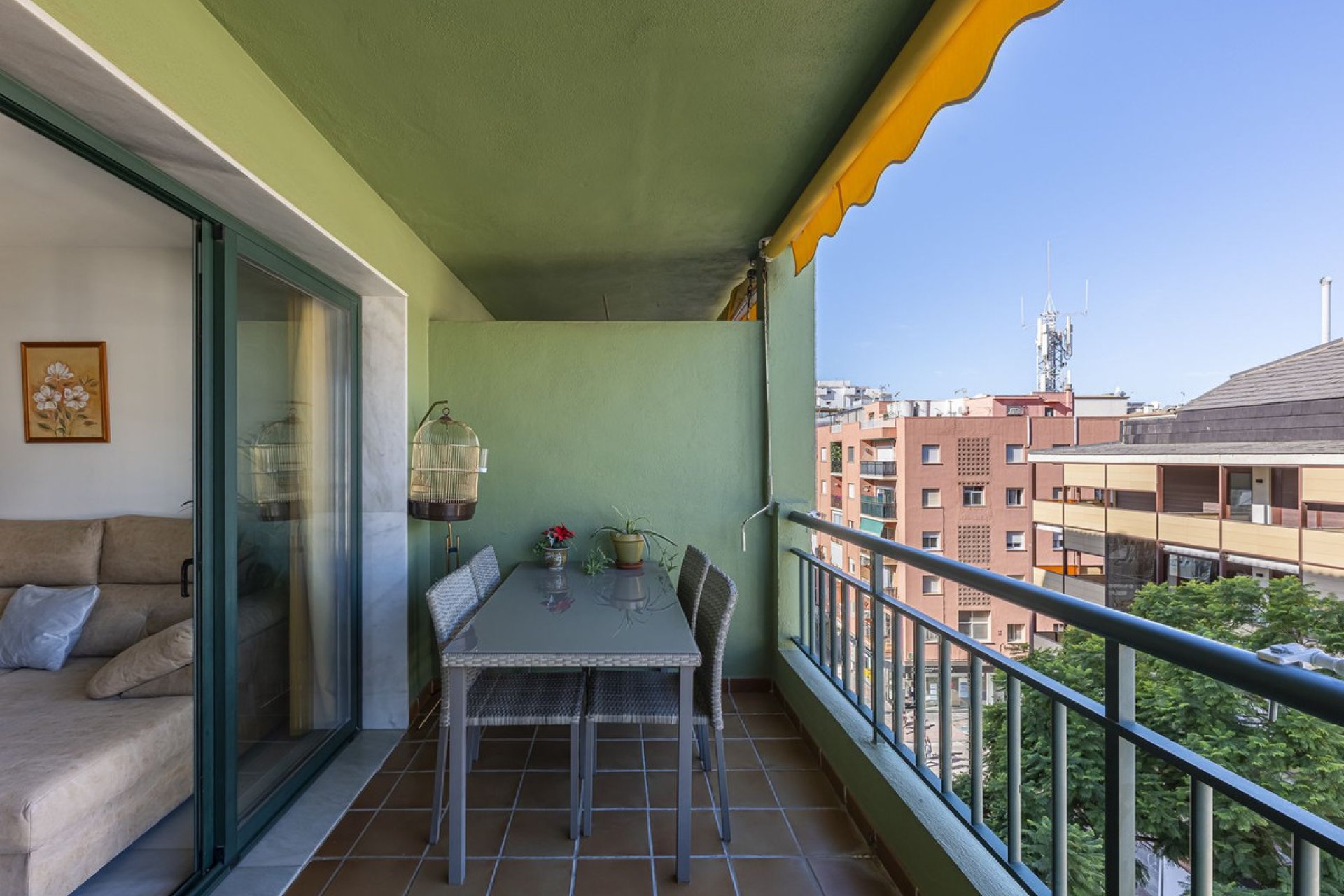 Resale - Apartment - Middle Floor Apartment - Fuengirola - Fuengirola Centro