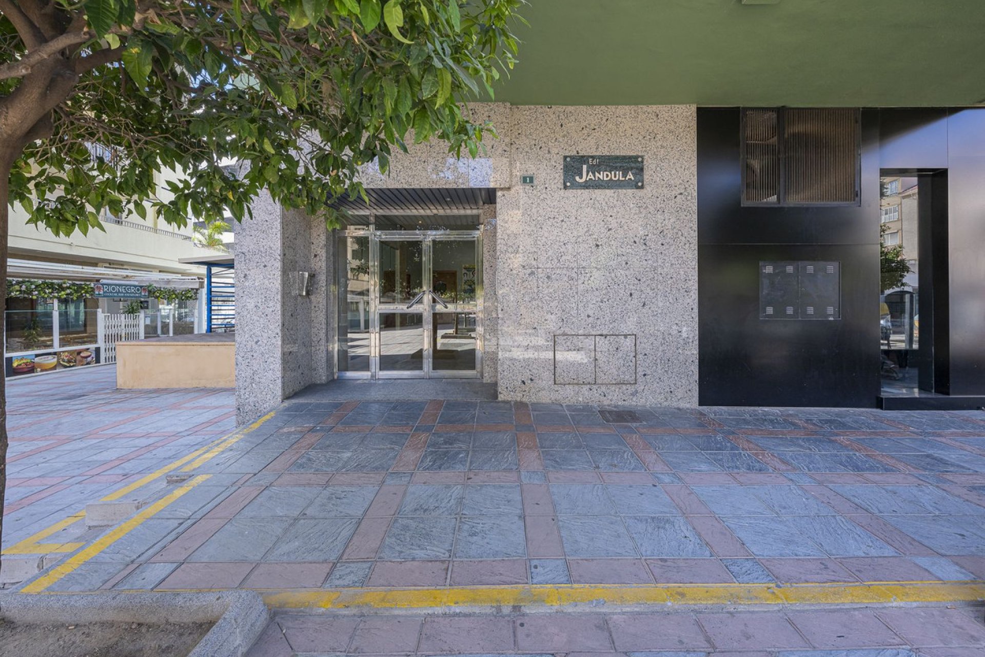 Resale - Apartment - Middle Floor Apartment - Fuengirola - Fuengirola Centro