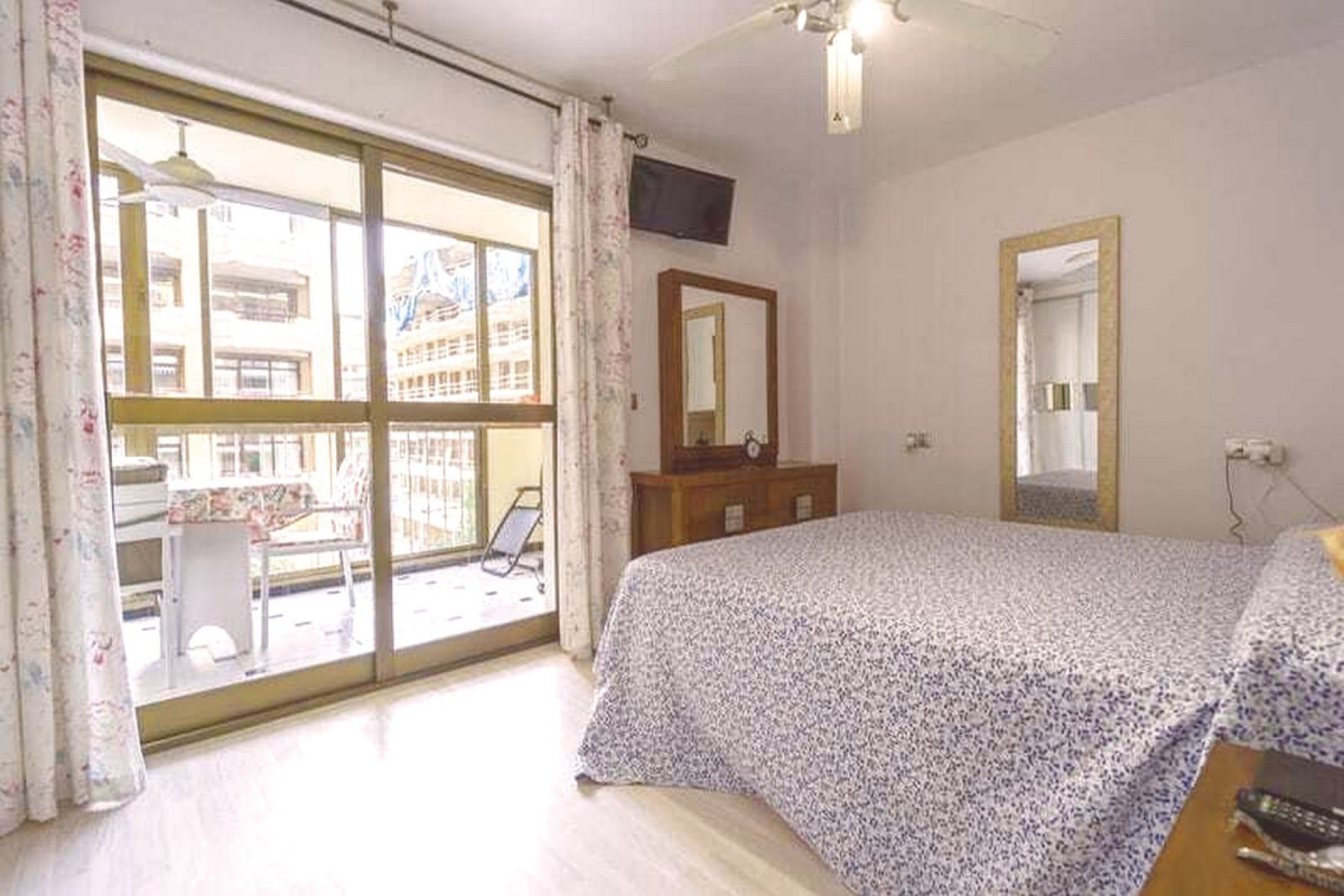 Resale - Apartment - Middle Floor Apartment - Fuengirola - Fuengirola Centro