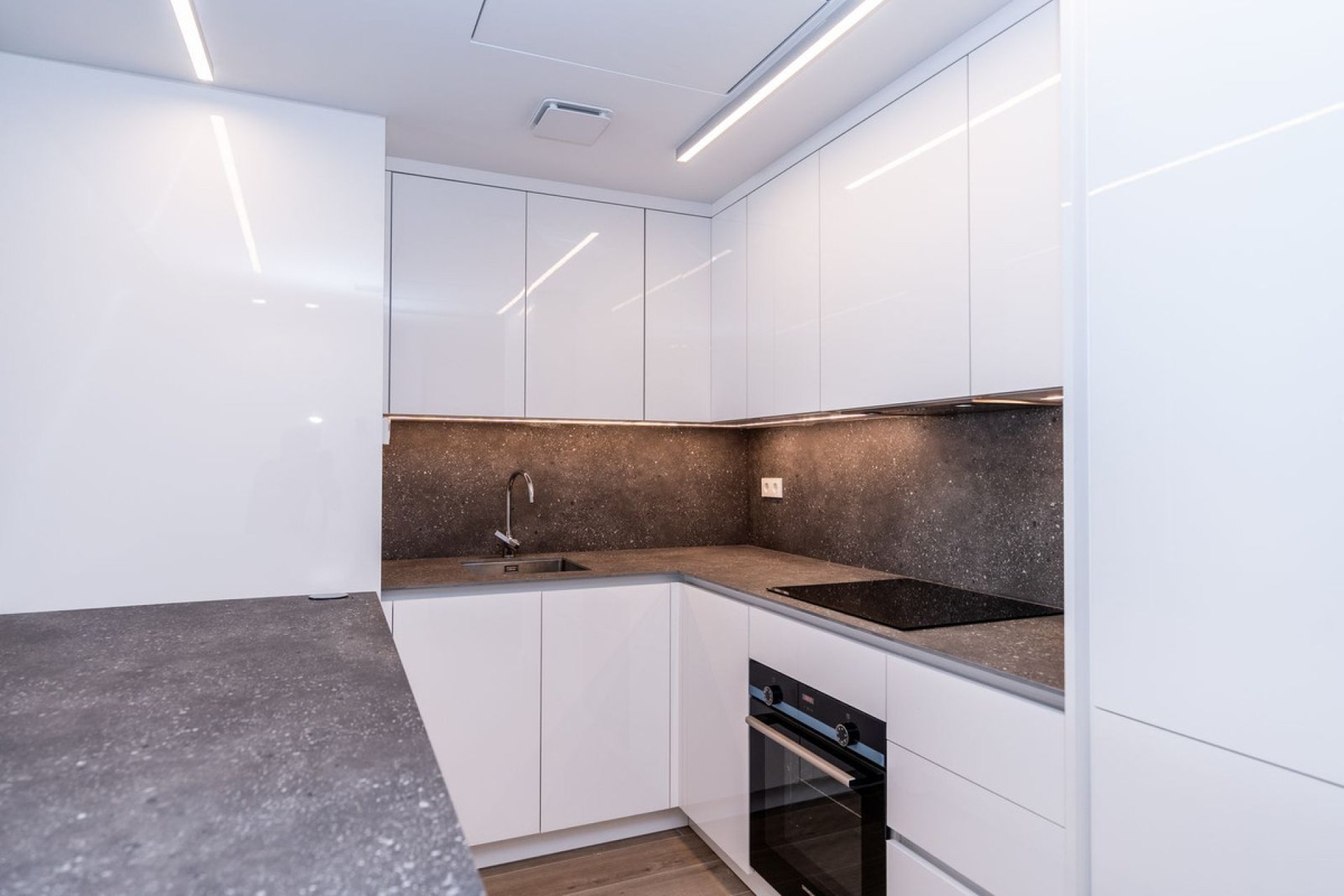 Resale - Apartment - Middle Floor Apartment - Fuengirola - Fuengirola Centro