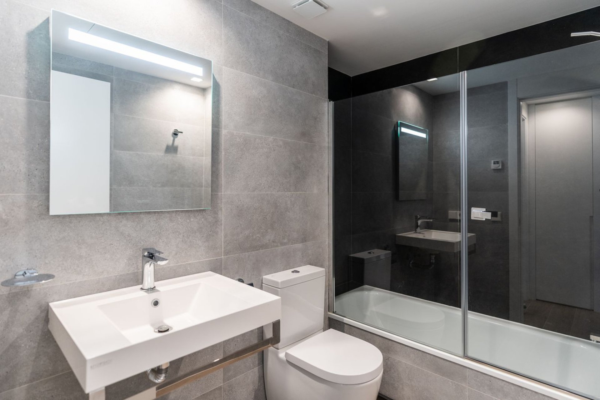 Resale - Apartment - Middle Floor Apartment - Fuengirola - Fuengirola Centro