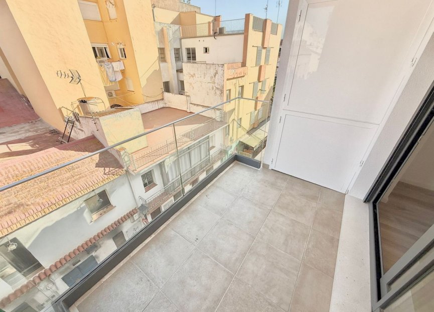 Resale - Apartment - Middle Floor Apartment - Fuengirola - Fuengirola Centro