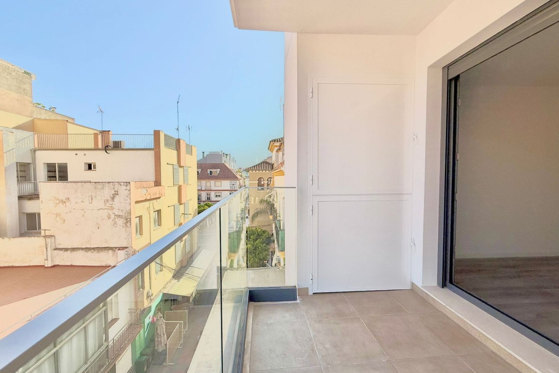 Resale - Apartment - Middle Floor Apartment - Fuengirola - Fuengirola Centro