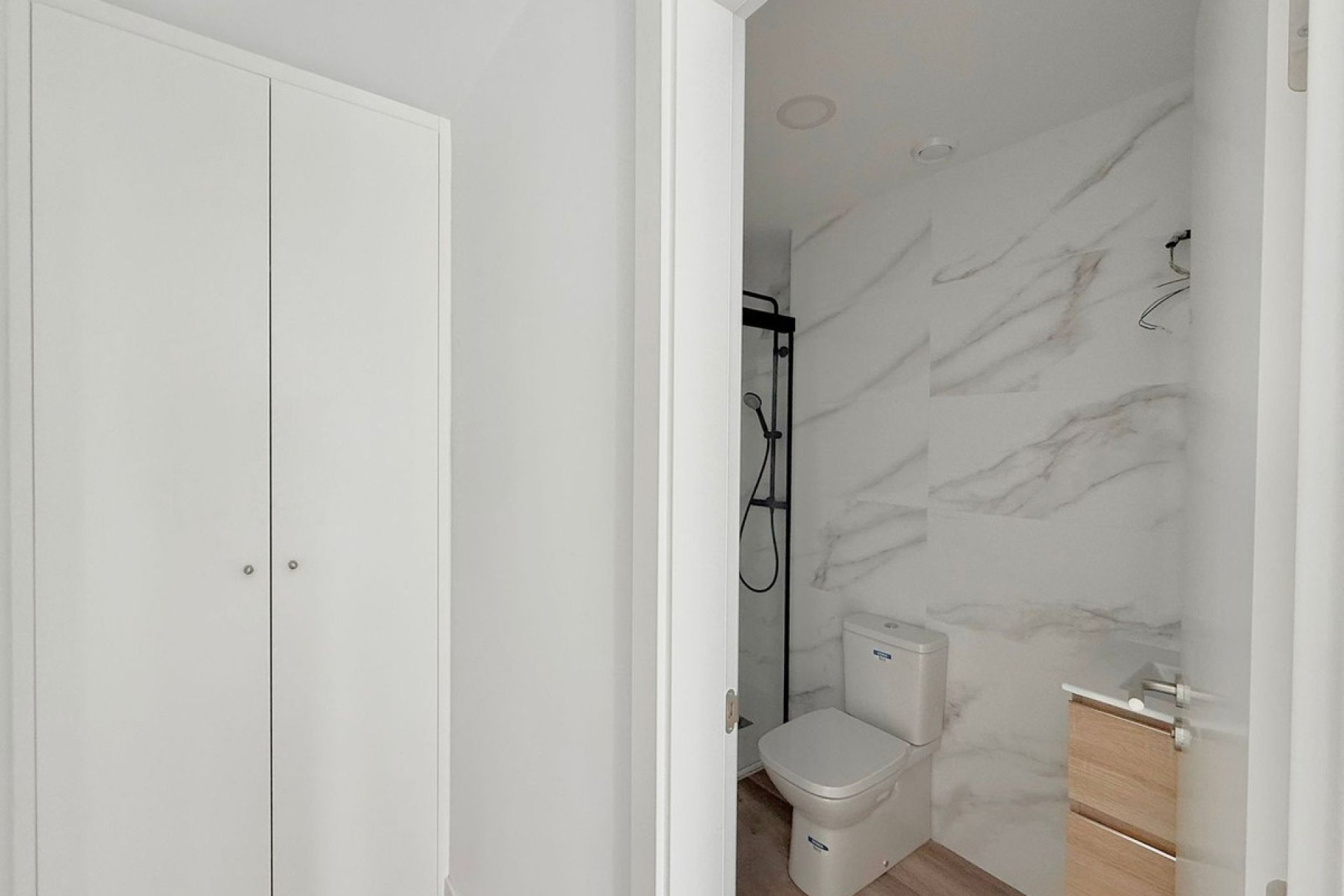 Resale - Apartment - Middle Floor Apartment - Fuengirola - Fuengirola Centro