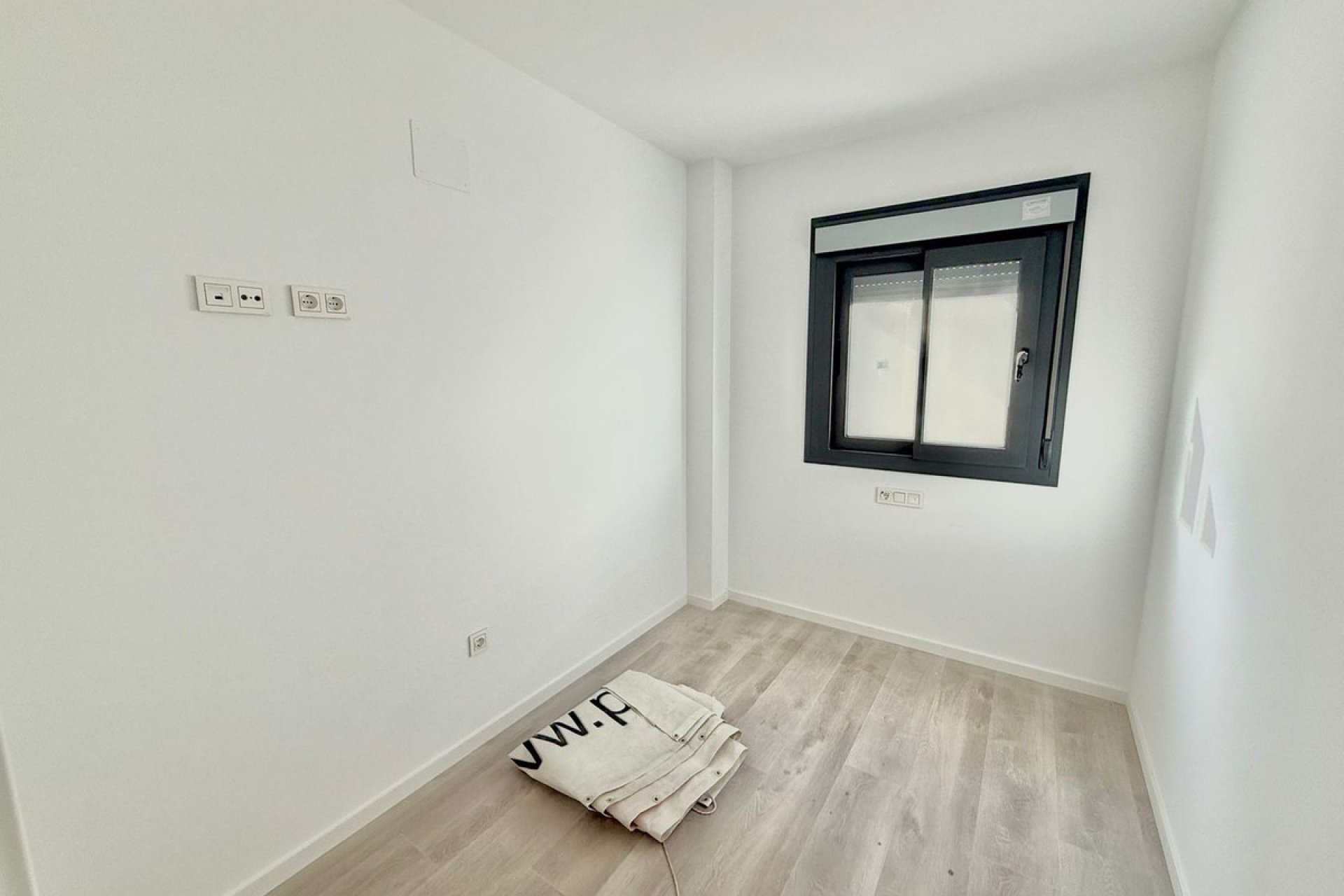 Resale - Apartment - Middle Floor Apartment - Fuengirola - Fuengirola Centro