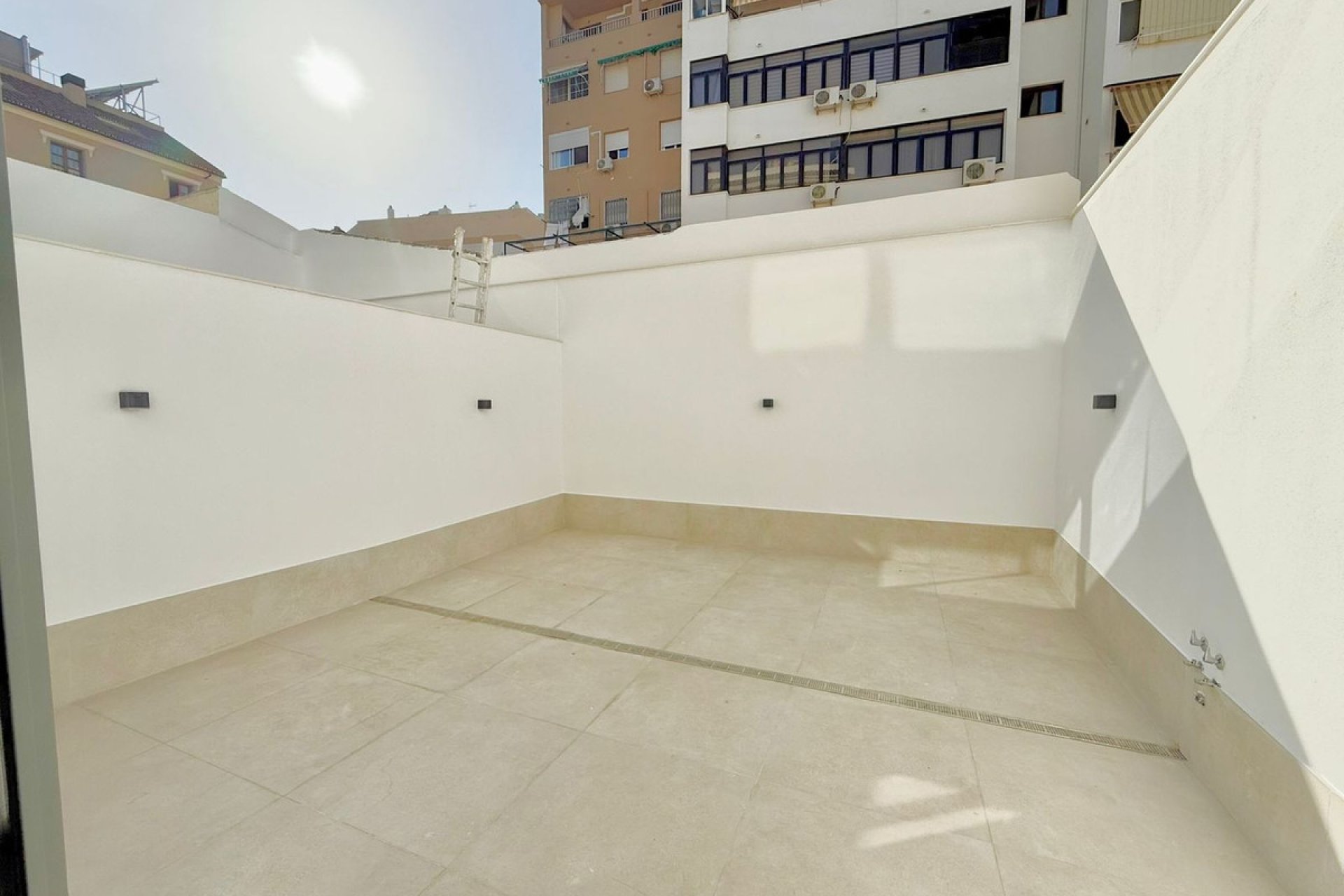 Resale - Apartment - Middle Floor Apartment - Fuengirola - Fuengirola Centro