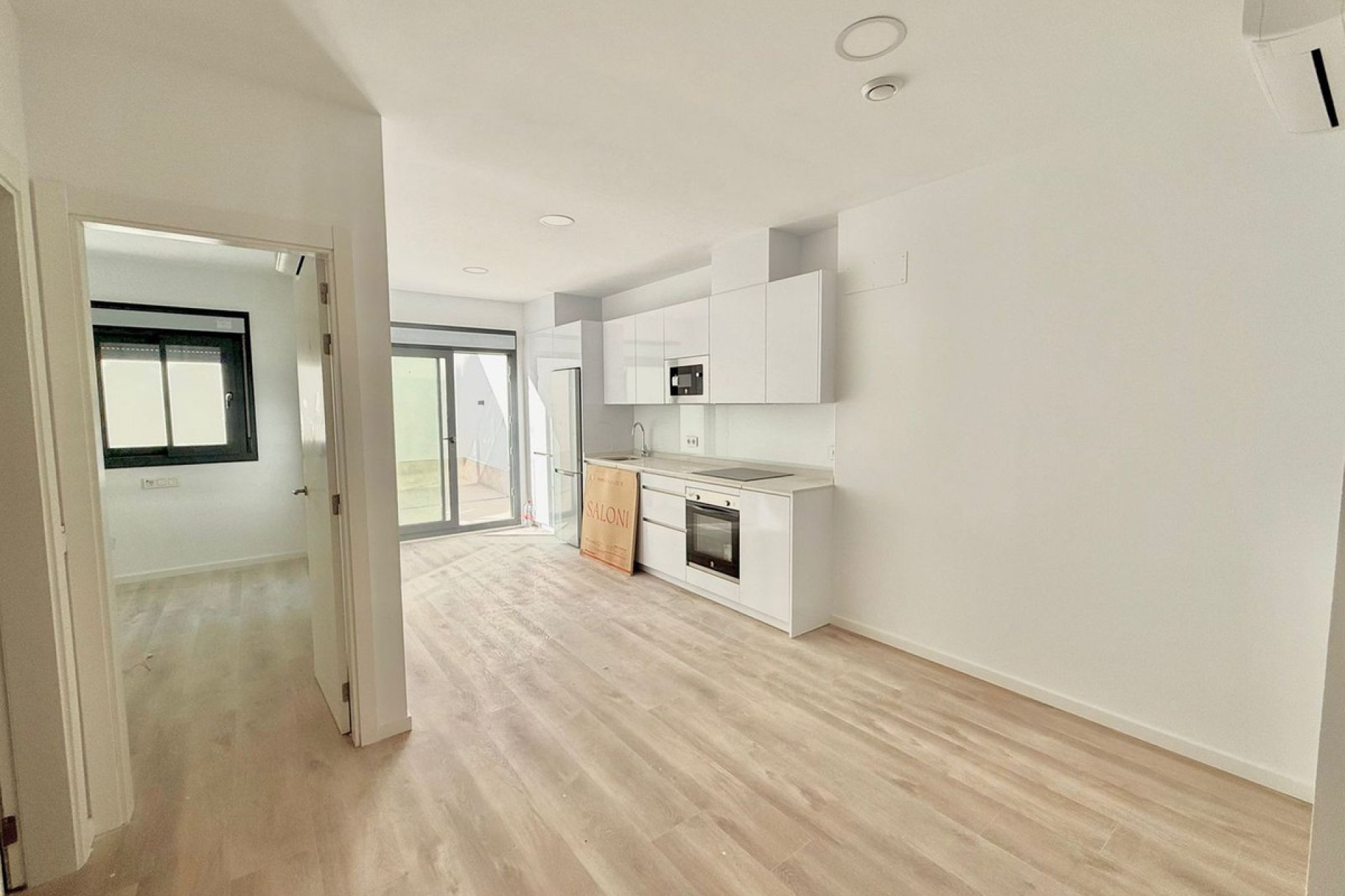 Resale - Apartment - Middle Floor Apartment - Fuengirola - Fuengirola Centro