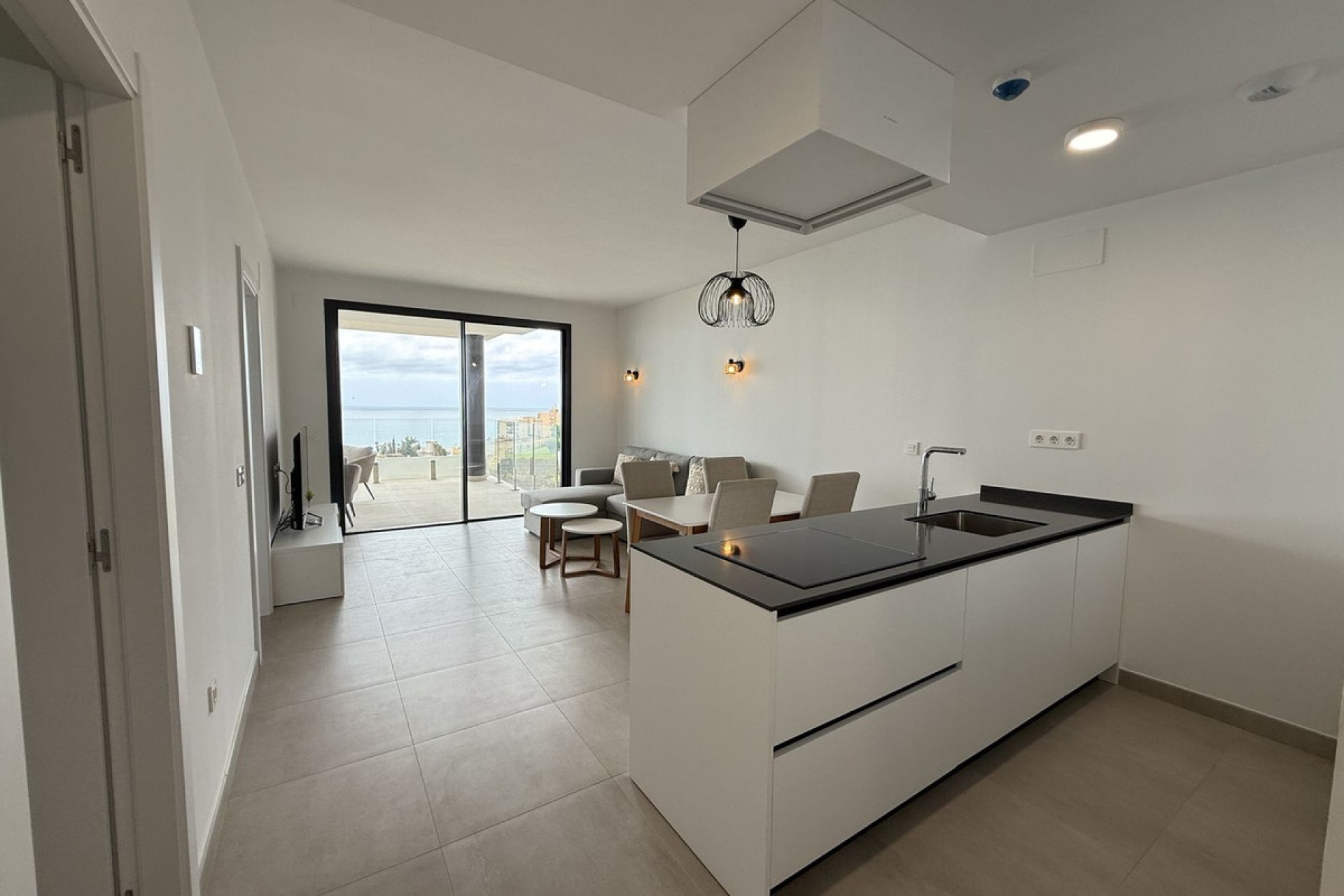 Resale - Apartment - Middle Floor Apartment - Fuengirola - Fuengirola Centro