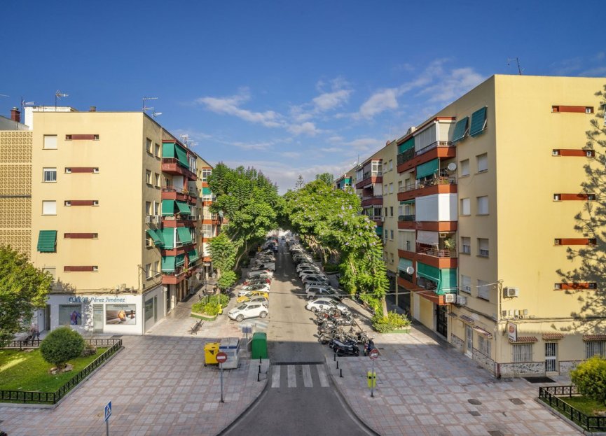 Resale - Apartment - Middle Floor Apartment - Fuengirola - Fuengirola Centro