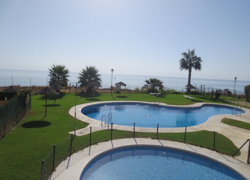 Resale - Apartment - Middle Floor Apartment - Fuengirola - Fuengirola Centro