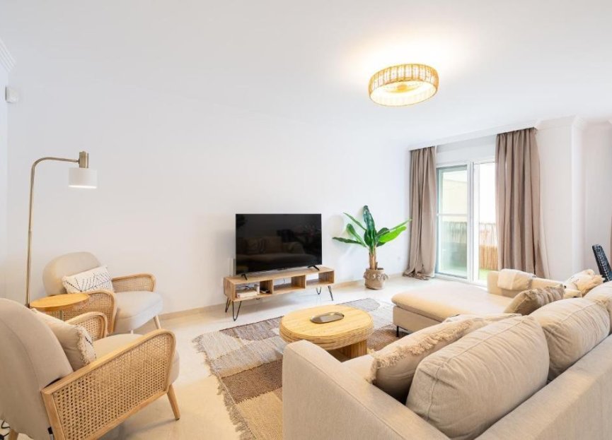 Resale - Apartment - Middle Floor Apartment - Fuengirola - Fuengirola Centro