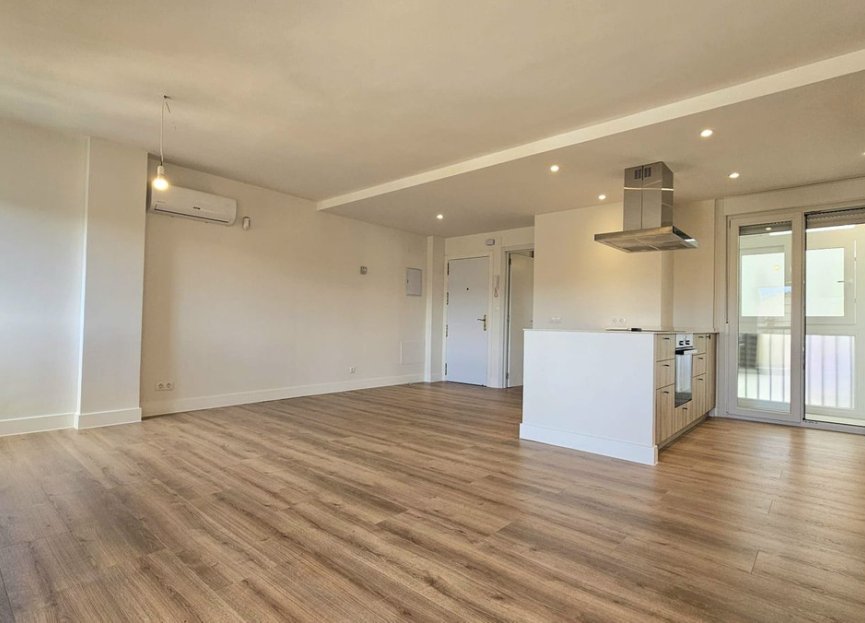 Resale - Apartment - Middle Floor Apartment - Fuengirola - Fuengirola Centro