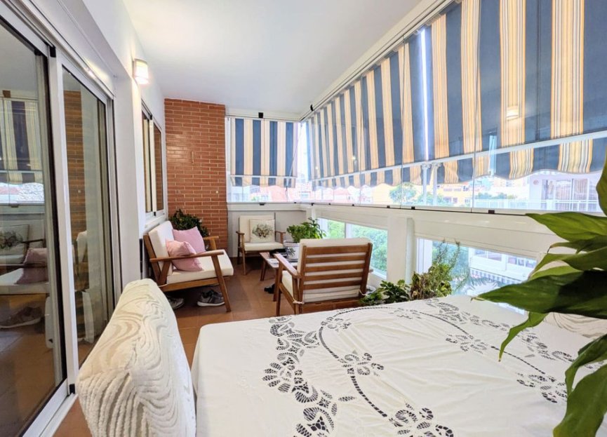 Resale - Apartment - Middle Floor Apartment - Fuengirola - Fuengirola Centro