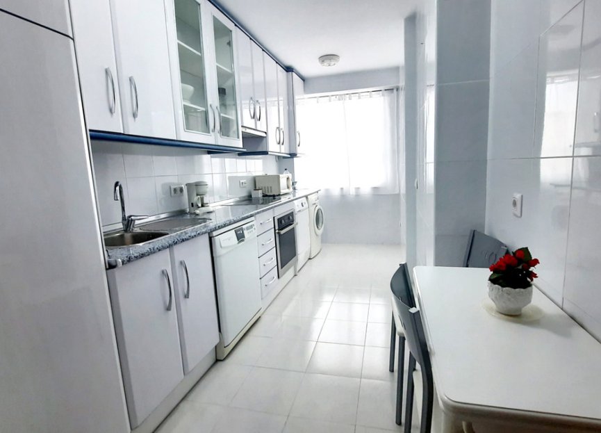 Resale - Apartment - Middle Floor Apartment - Fuengirola - Fuengirola Centro