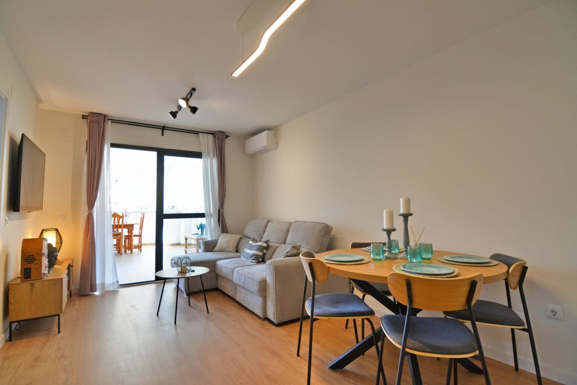 Resale - Apartment - Middle Floor Apartment - Fuengirola - Fuengirola Centro