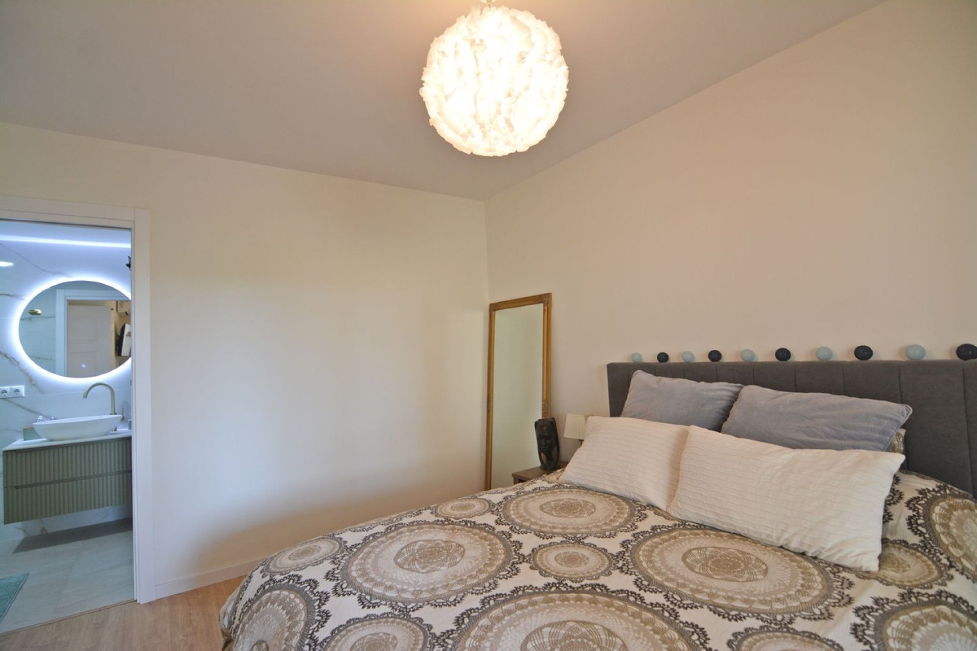 Resale - Apartment - Middle Floor Apartment - Fuengirola - Fuengirola Centro