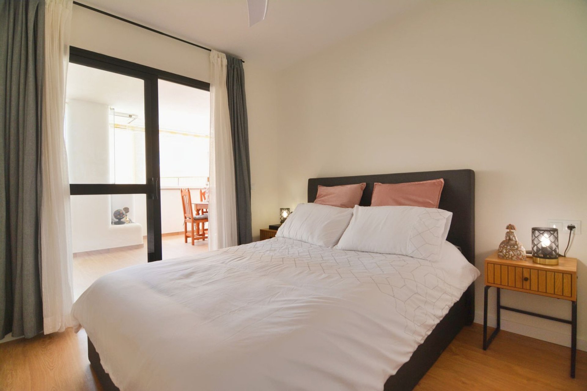 Resale - Apartment - Middle Floor Apartment - Fuengirola - Fuengirola Centro