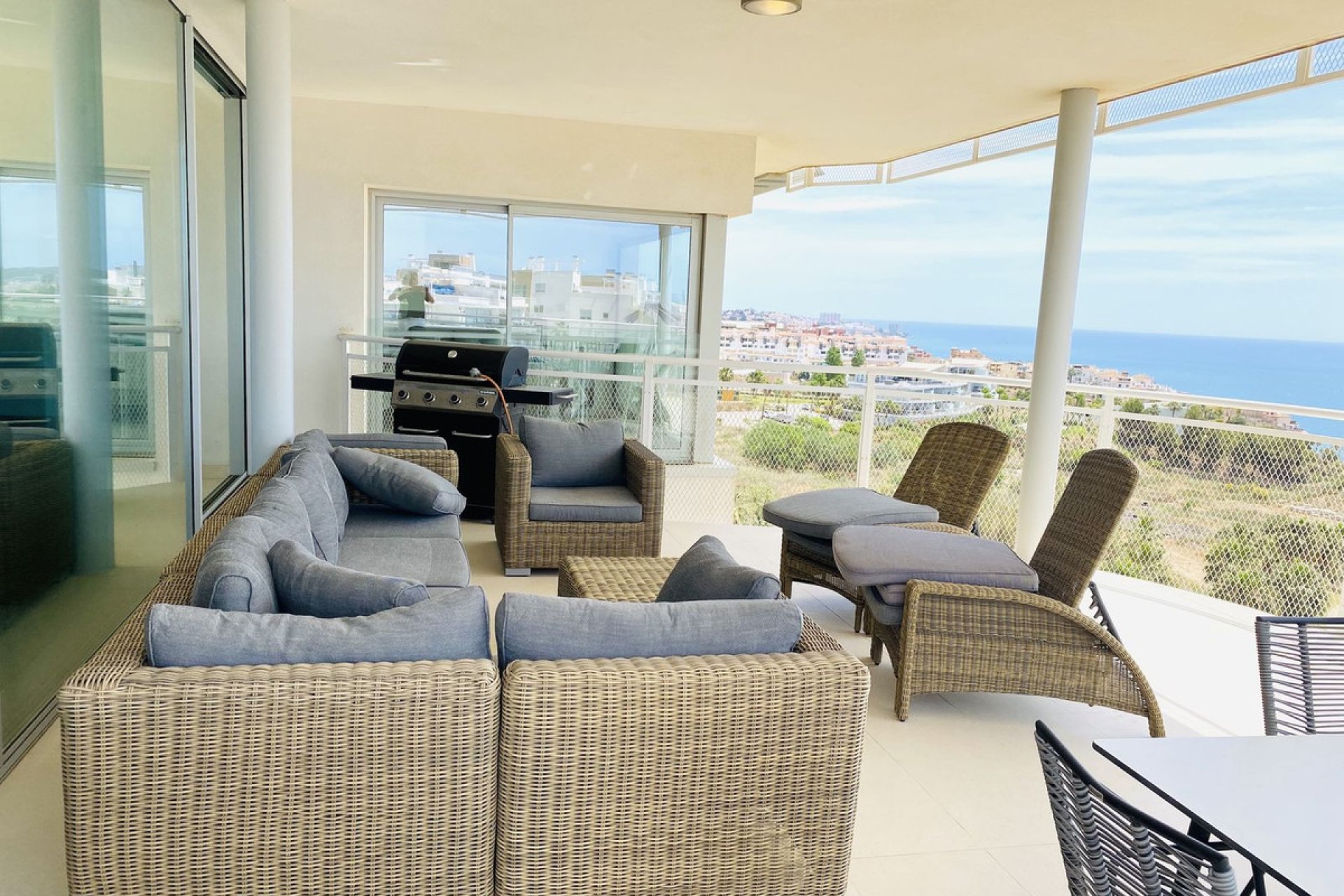 Resale - Apartment - Middle Floor Apartment - Fuengirola - Fuengirola Centro