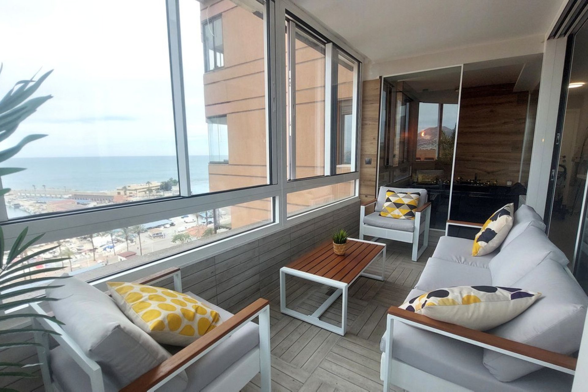 Resale - Apartment - Middle Floor Apartment - Fuengirola - Fuengirola Centro