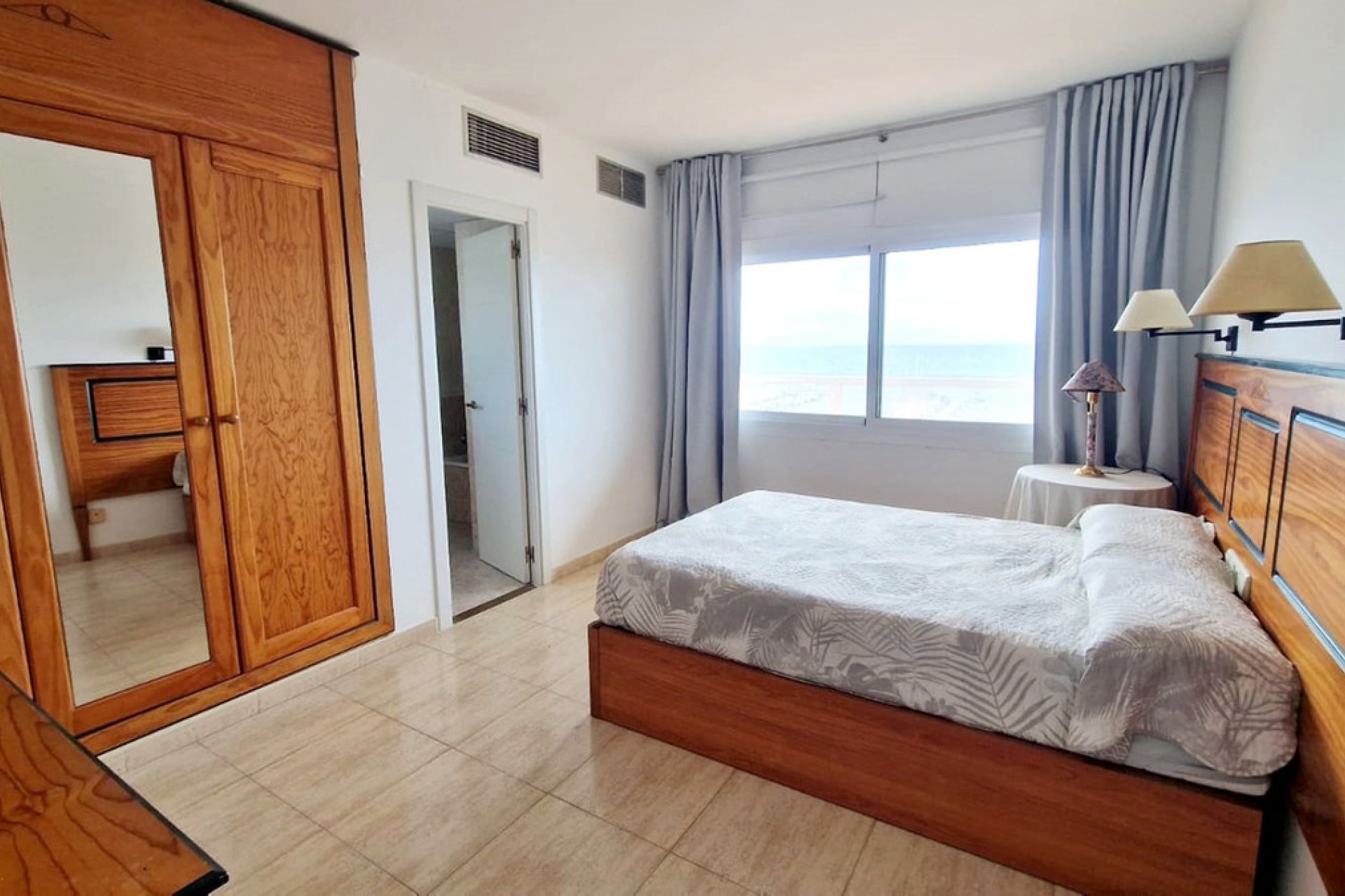 Resale - Apartment - Middle Floor Apartment - Fuengirola - Fuengirola Centro