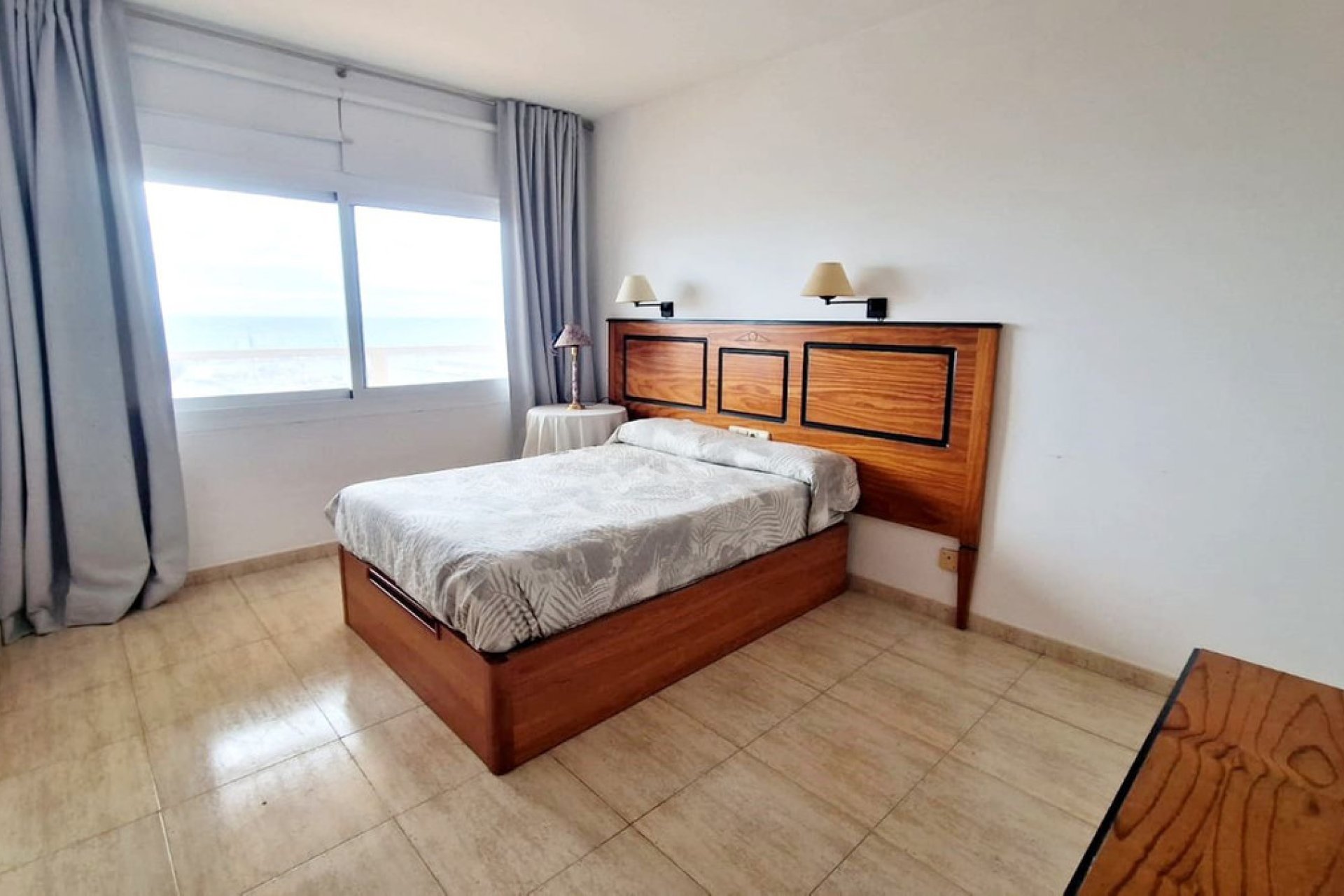 Resale - Apartment - Middle Floor Apartment - Fuengirola - Fuengirola Centro