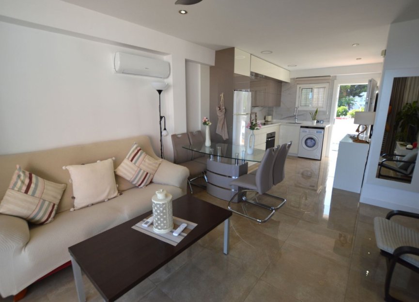 Resale - Apartment - Middle Floor Apartment - Fuengirola - Fuengirola Centro