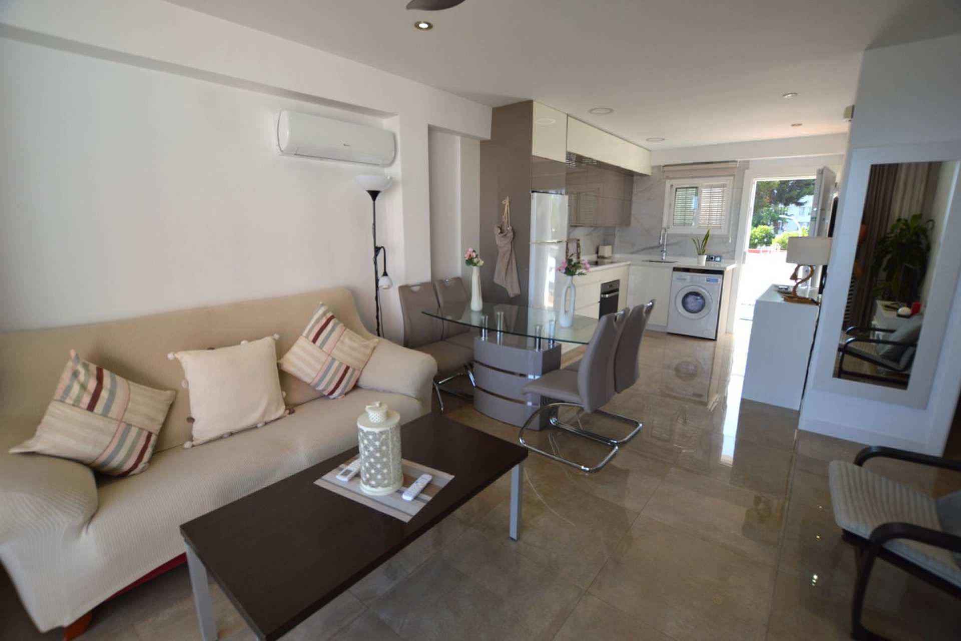 Resale - Apartment - Middle Floor Apartment - Fuengirola - Fuengirola Centro