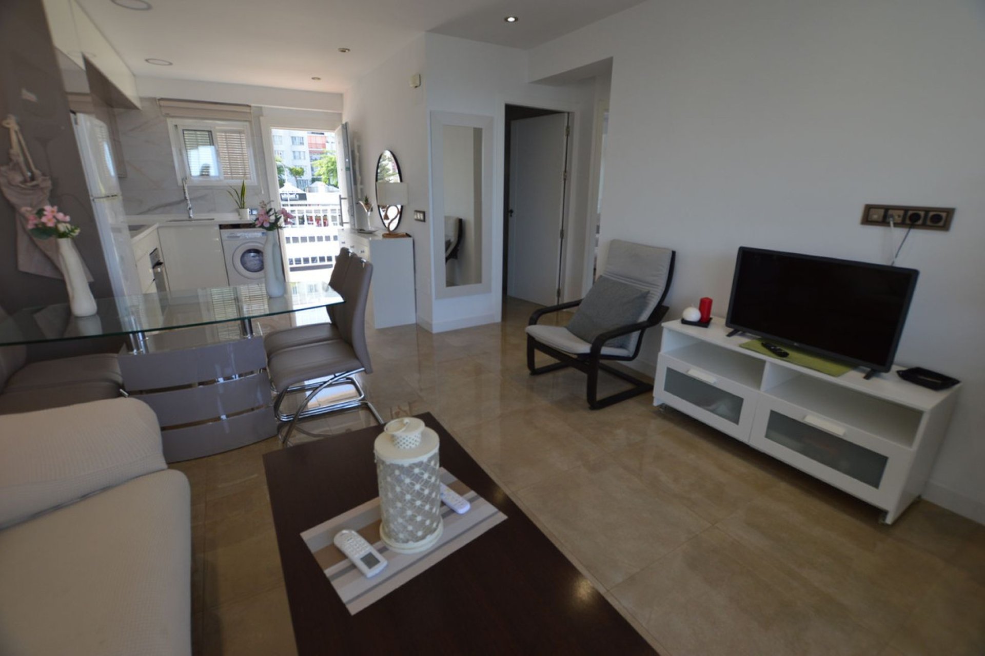 Resale - Apartment - Middle Floor Apartment - Fuengirola - Fuengirola Centro