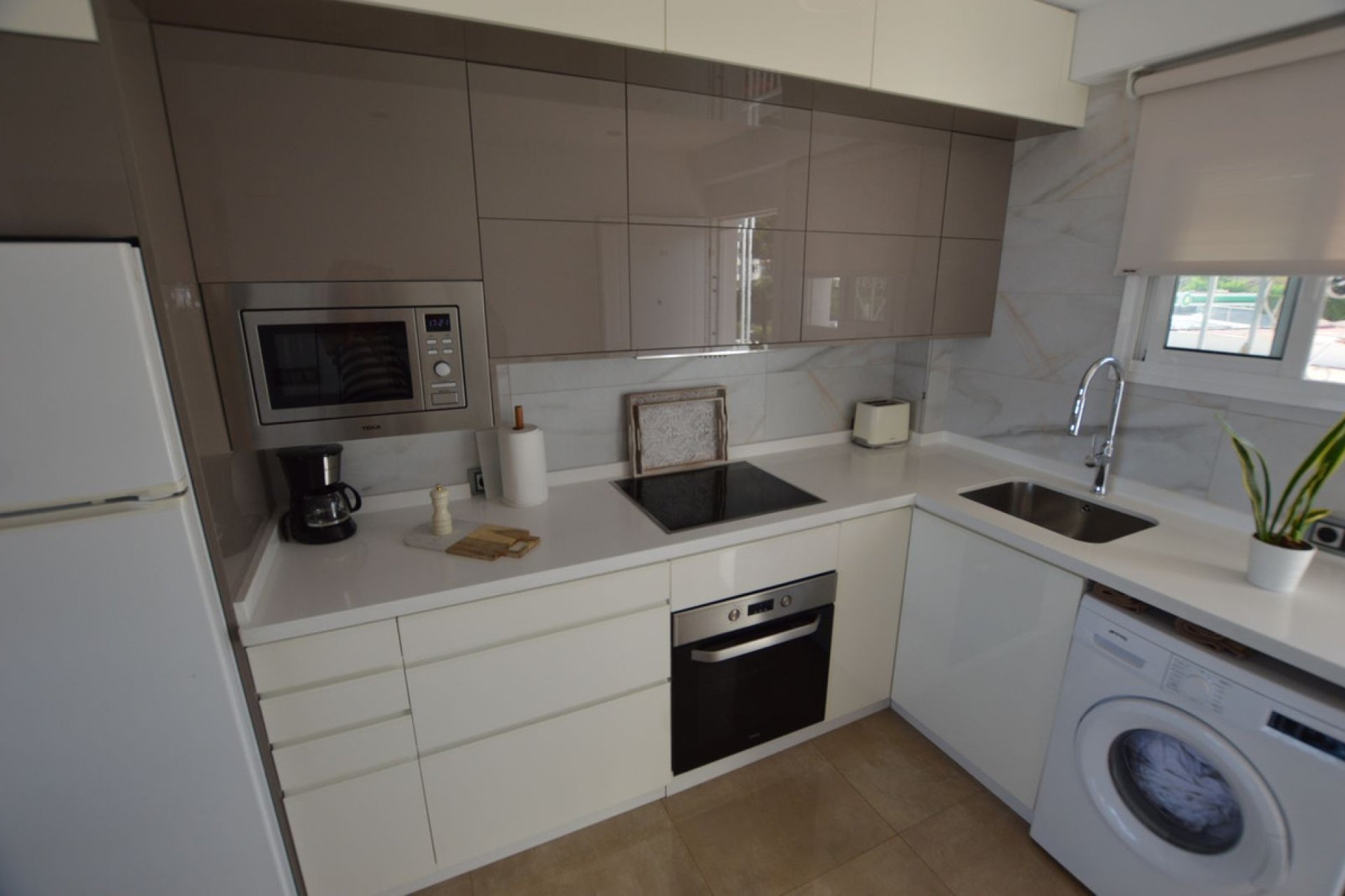 Resale - Apartment - Middle Floor Apartment - Fuengirola - Fuengirola Centro