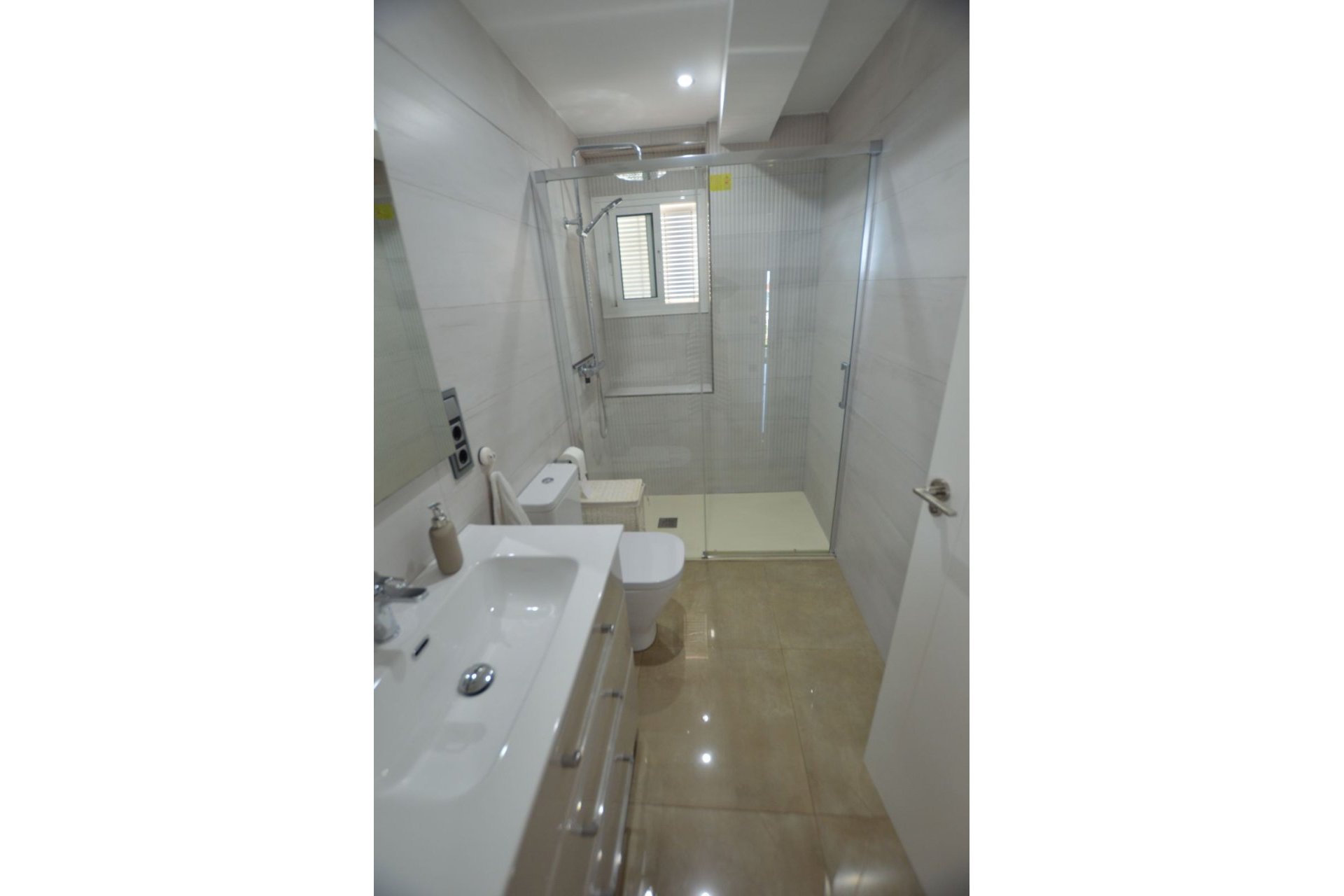 Resale - Apartment - Middle Floor Apartment - Fuengirola - Fuengirola Centro