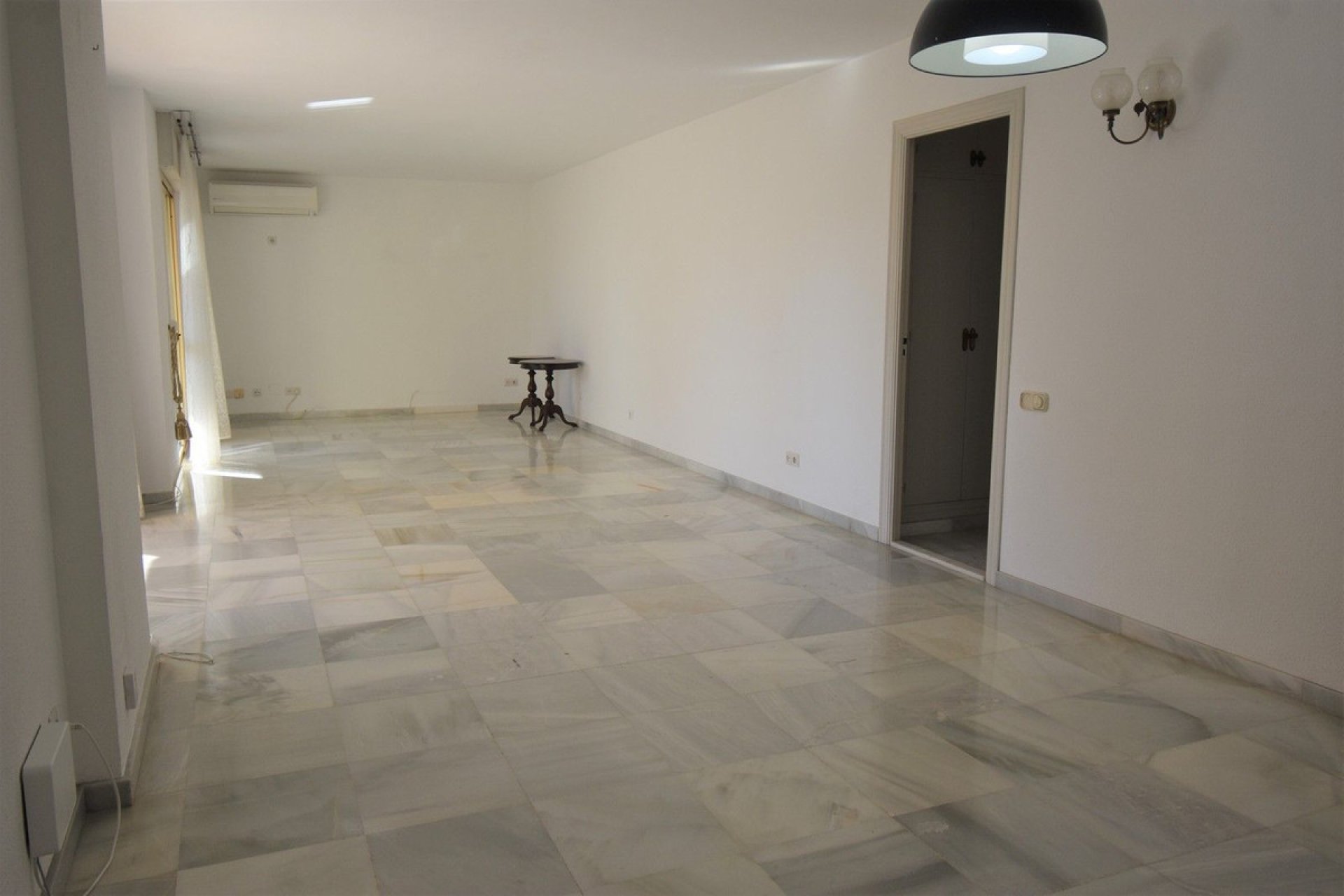 Resale - Apartment - Middle Floor Apartment - Fuengirola - Fuengirola Centro