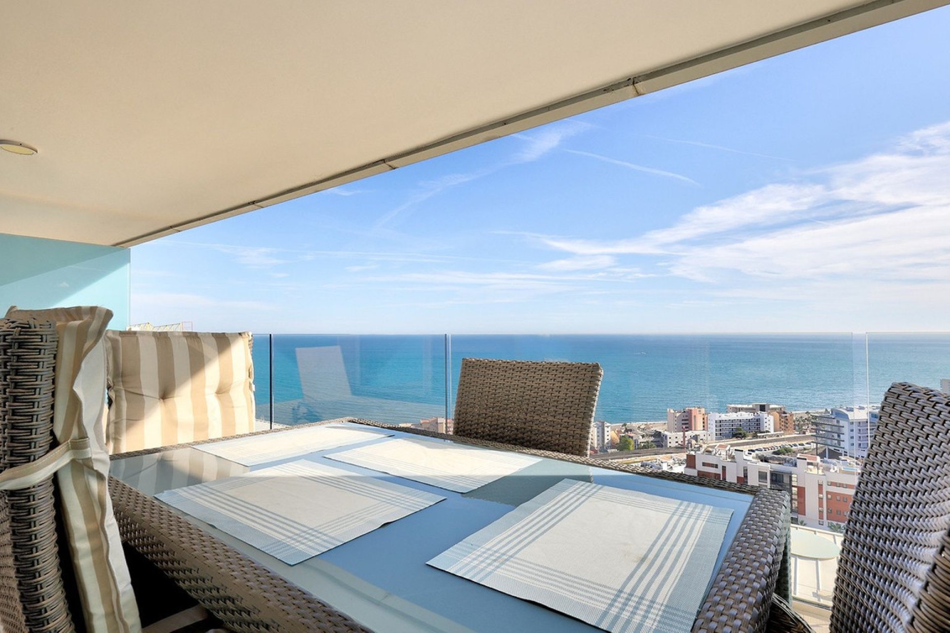 Resale - Apartment - Middle Floor Apartment - Fuengirola - Fuengirola Centro